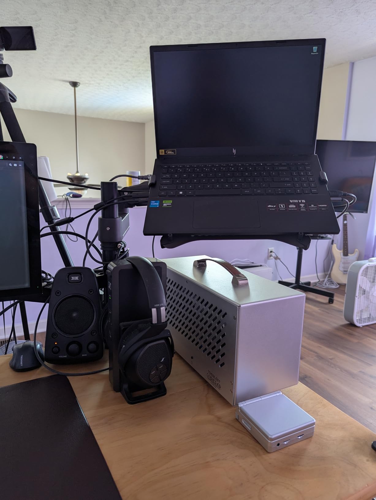 Compact eGPU Enclosure Compatible with Thunderbolt 3/4 USB4 40Gbps External GPU Dock Station with 600W PSU, Full Aluminum Chassis, NVIDIA/AMD PCIe Support, PD 85W Charging Support, Daisy Chain - Customer Photo 2