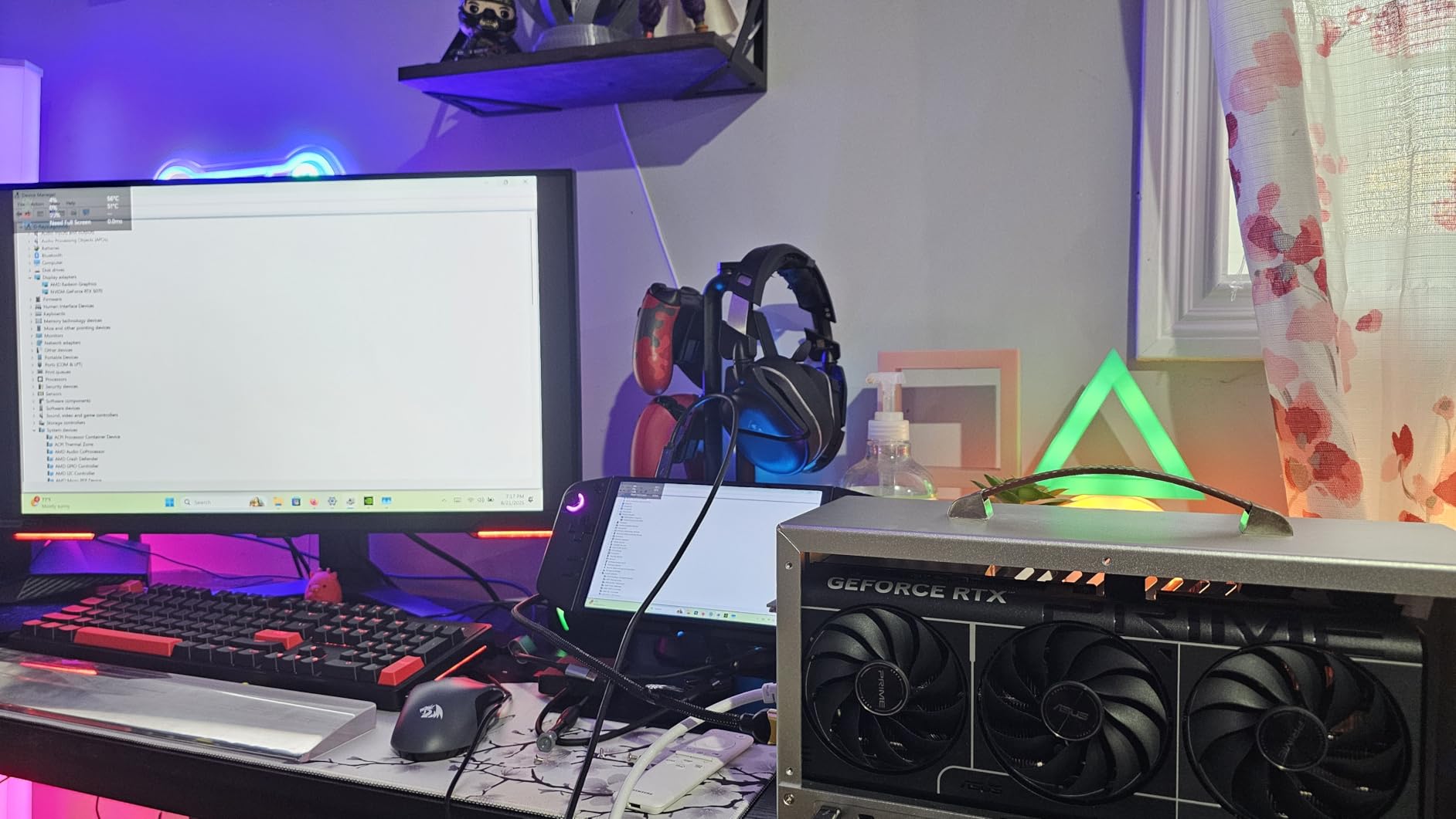 Compact eGPU Enclosure Compatible with Thunderbolt 3/4 USB4 40Gbps External GPU Dock Station with 600W PSU, Full Aluminum Chassis, NVIDIA/AMD PCIe Support, PD 85W Charging Support, Daisy Chain - Customer Photo 3