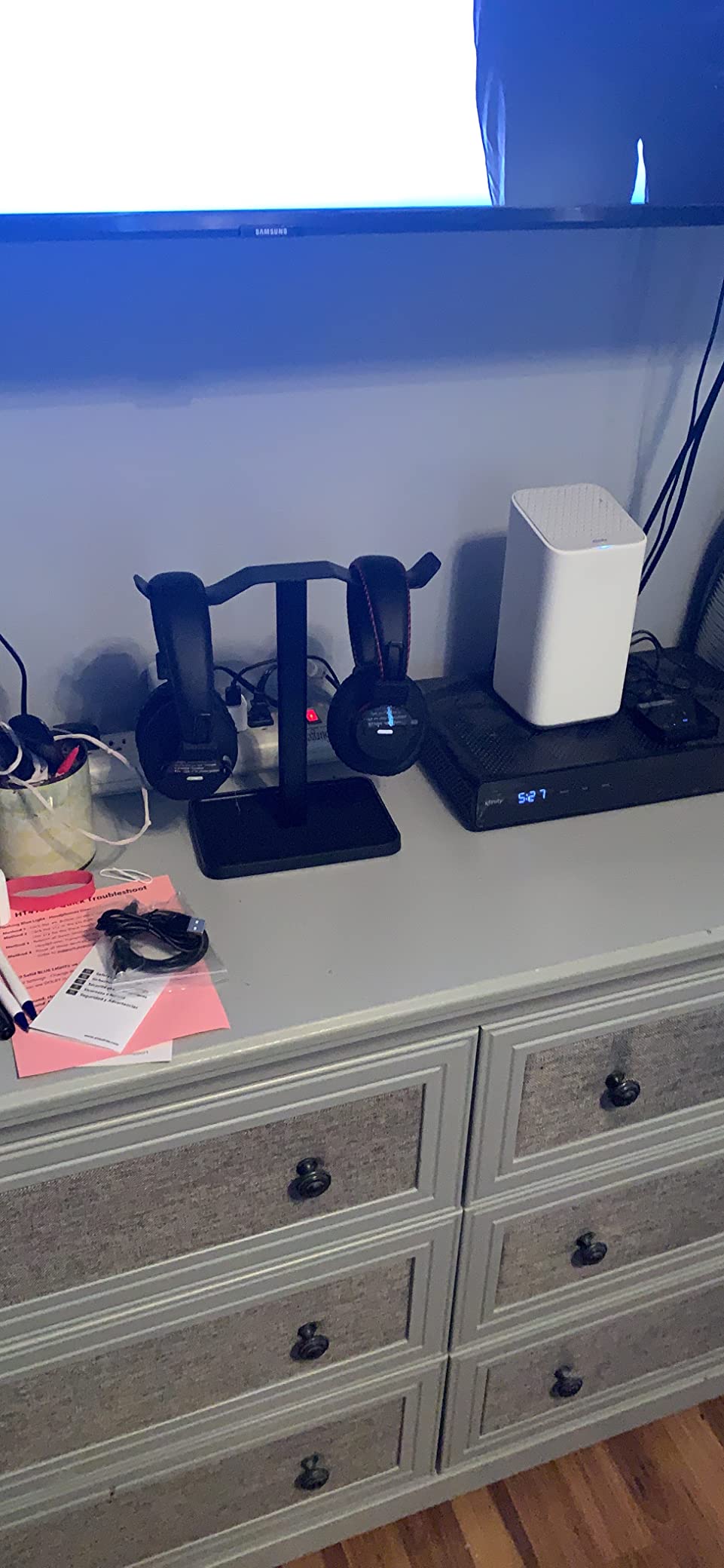 Avantree HT41899 Plus 2 - Dual Bluetooth Wireless Headphones for TV Watching with Transmitter & Charging Docks, aptX Adaptive & Low Latency Support, Compatible with Optical & 3.5mm AUX TVs - Customer Photo 2