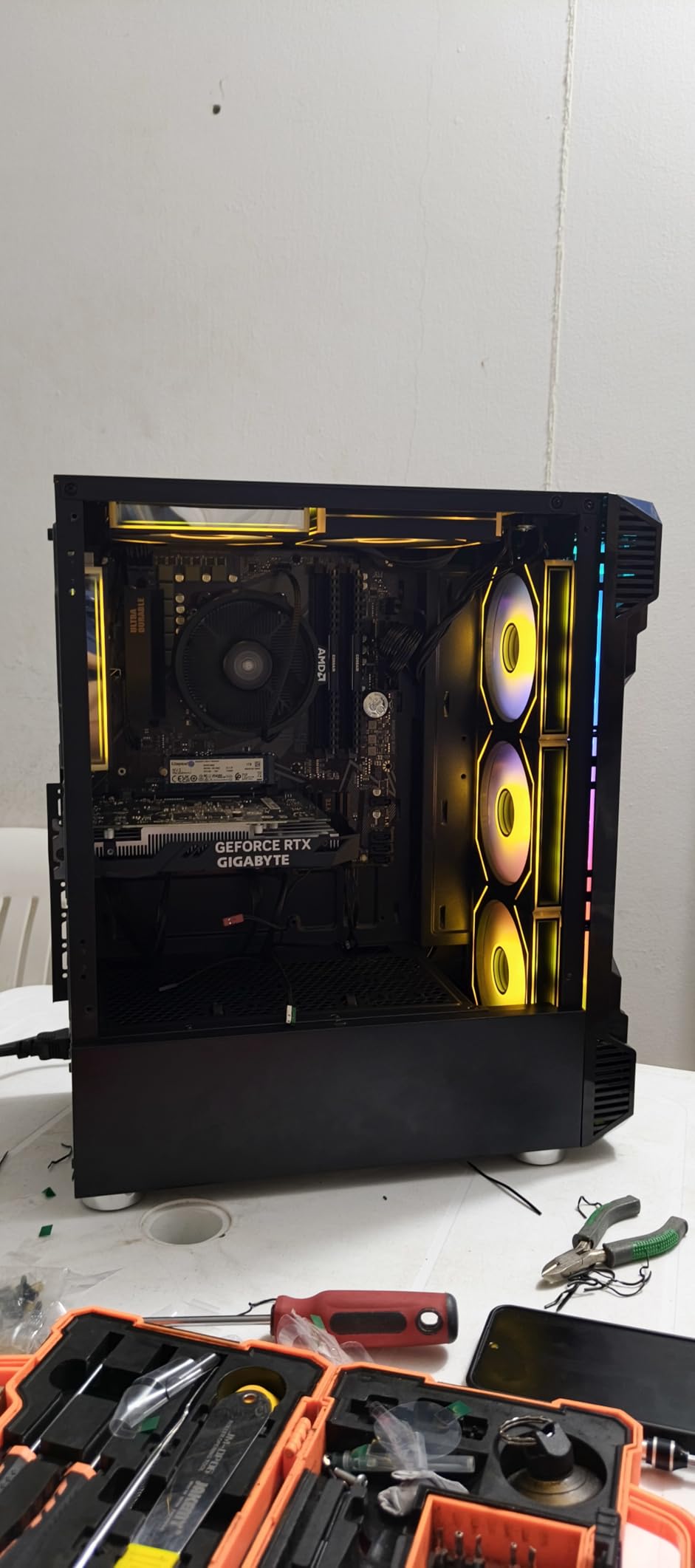 GIGABYTE GeForce RTX 3050 WINDFORCE OC V2 6G Graphics Card, 6GB GDDR6 - Customer Photo 1