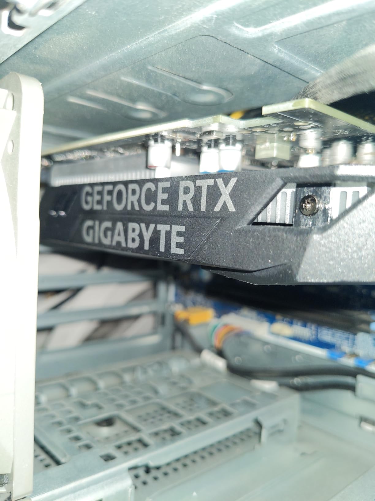GIGABYTE GeForce RTX 3050 WINDFORCE OC V2 6G Graphics Card, 2X WINDFORCE Fans, 6GB GDDR6 96-bit GDDR6, GV-N3050WF2OCV2-6GD Graphics Card - Customer Photo 2