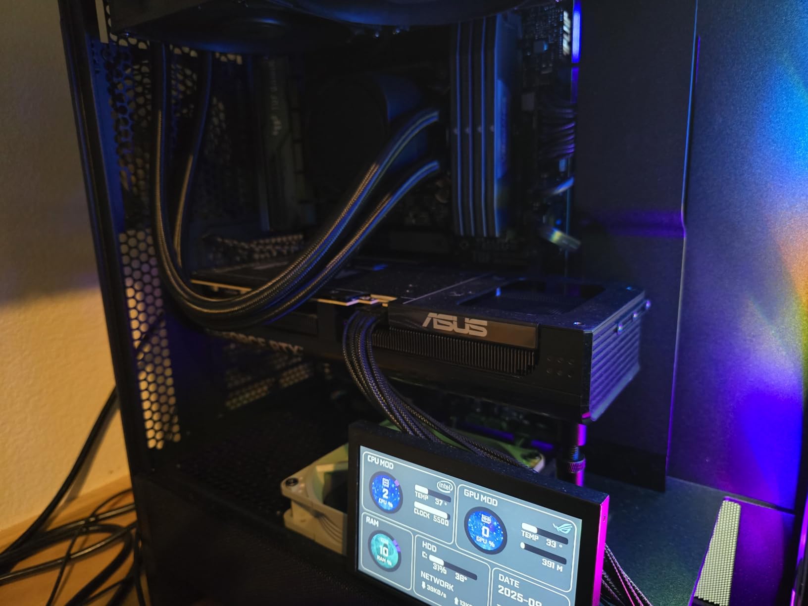 ASUS TUF Gaming GeForce RTX 5070 12GB GDDR7 OC Edition Gaming Graphics Card (PCIe 5.0, HDMI/DP 2.1, 3.125-slot, Military-Grade Components, Protective PCB Coating, axial-tech Fans) - Customer Photo 4