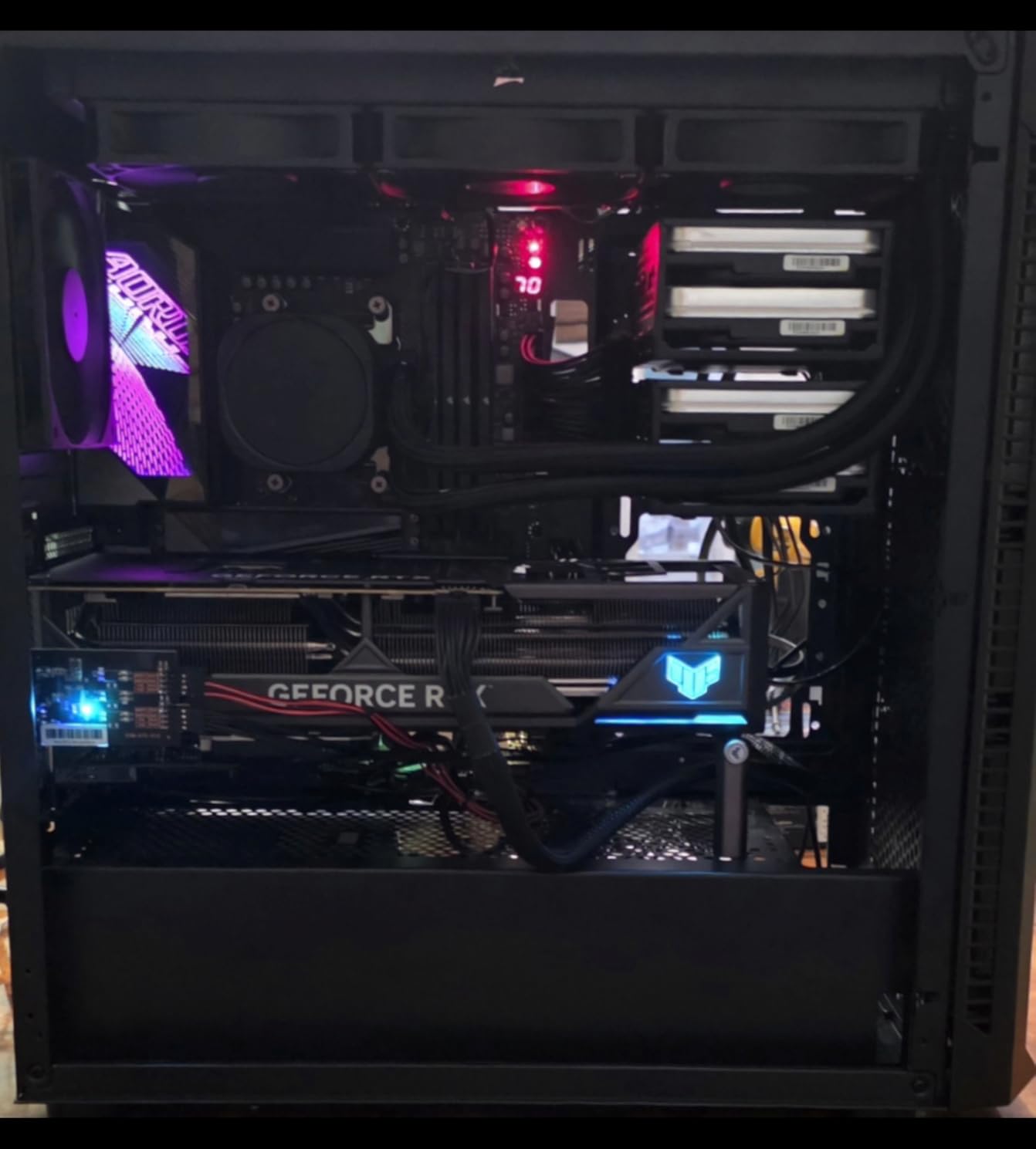 Micro Center AMD Ryzen 7 9700X CPU Processor Bundle with GIGABYTE B650 Gaming X AX V2 Motherboard - Customer Photo 1