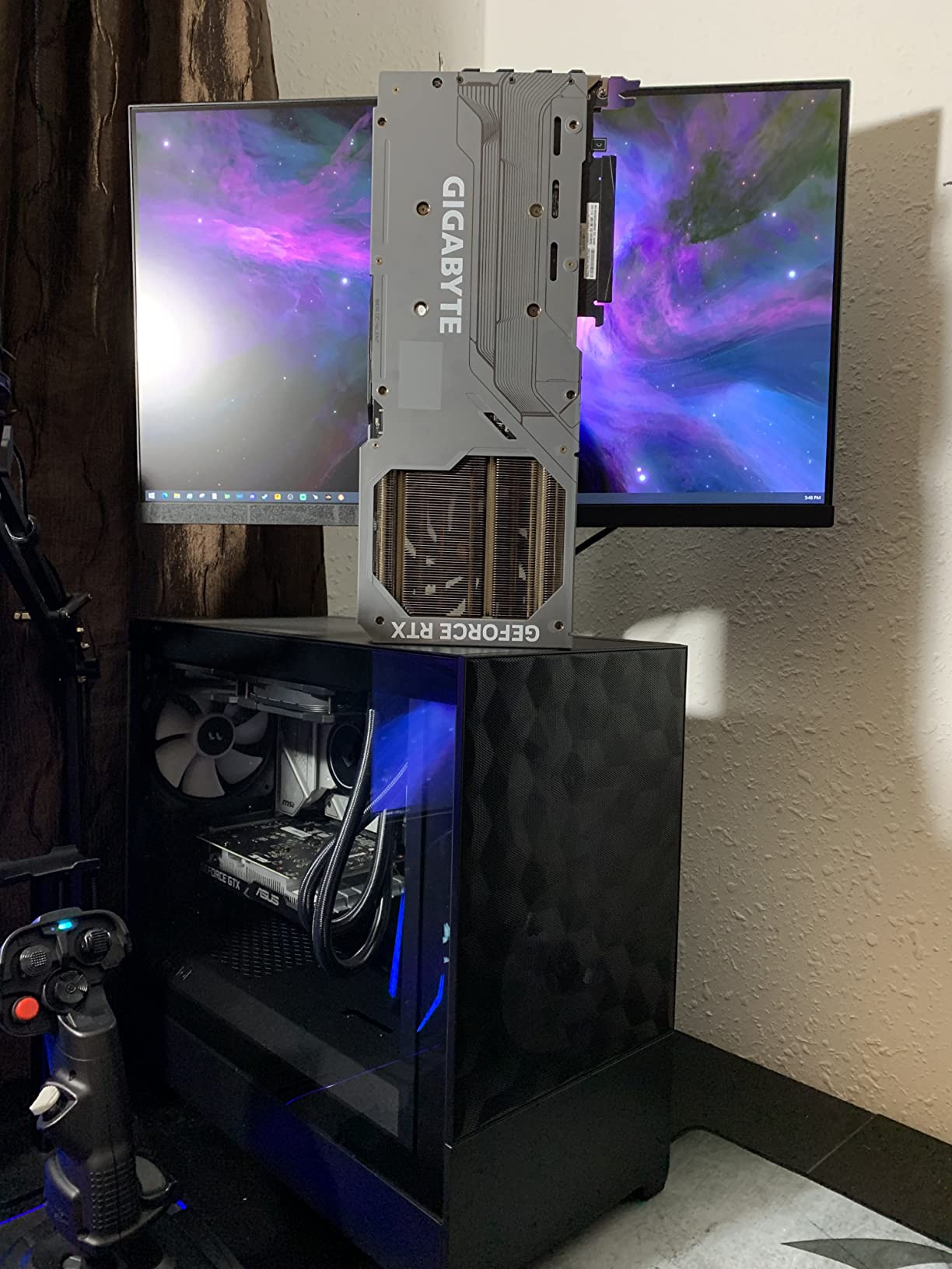 GIGABYTE AORUS GeForce RTX 5080 Master 16G Graphics Card, WINDFORCE Cooling System, 16GB 256-bit GDDR7, GV-N5080AORUS M-16GD Video Card Customer Review GIGABYTE AORUS GeForce RTX 5080 Master 16G Graphics Card, WINDFORCE Cooling System, 16GB 256-bit GDDR7, GV-N5080AORUS M-16GD Video Card - Customer Photo 1