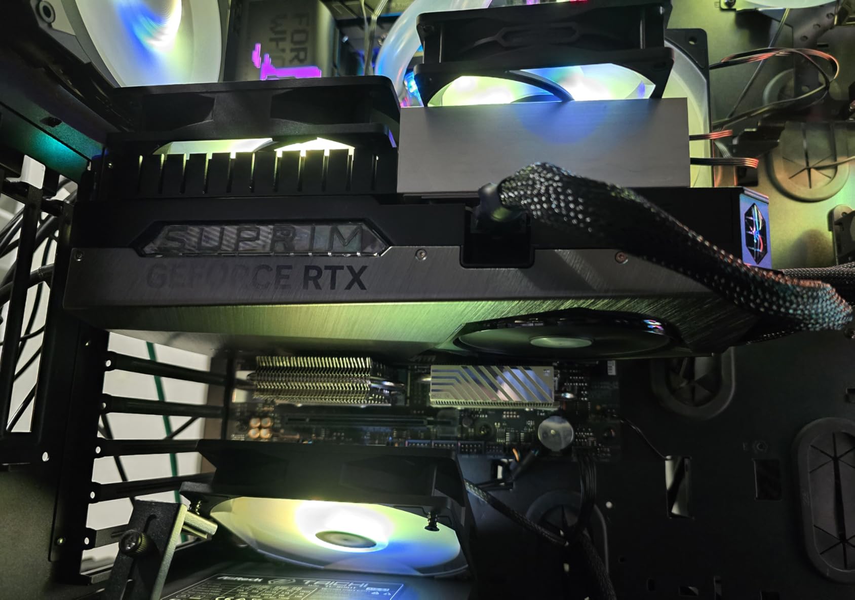 MSI Gaming RTX 5090 32G SUPRIM Liquid SOC Graphics Card with Liquid Cooling Customer Review MSI Gaming RTX 5090 32G SUPRIM Liquid SOC Graphics Card with Liquid Cooling - Customer Photo 1