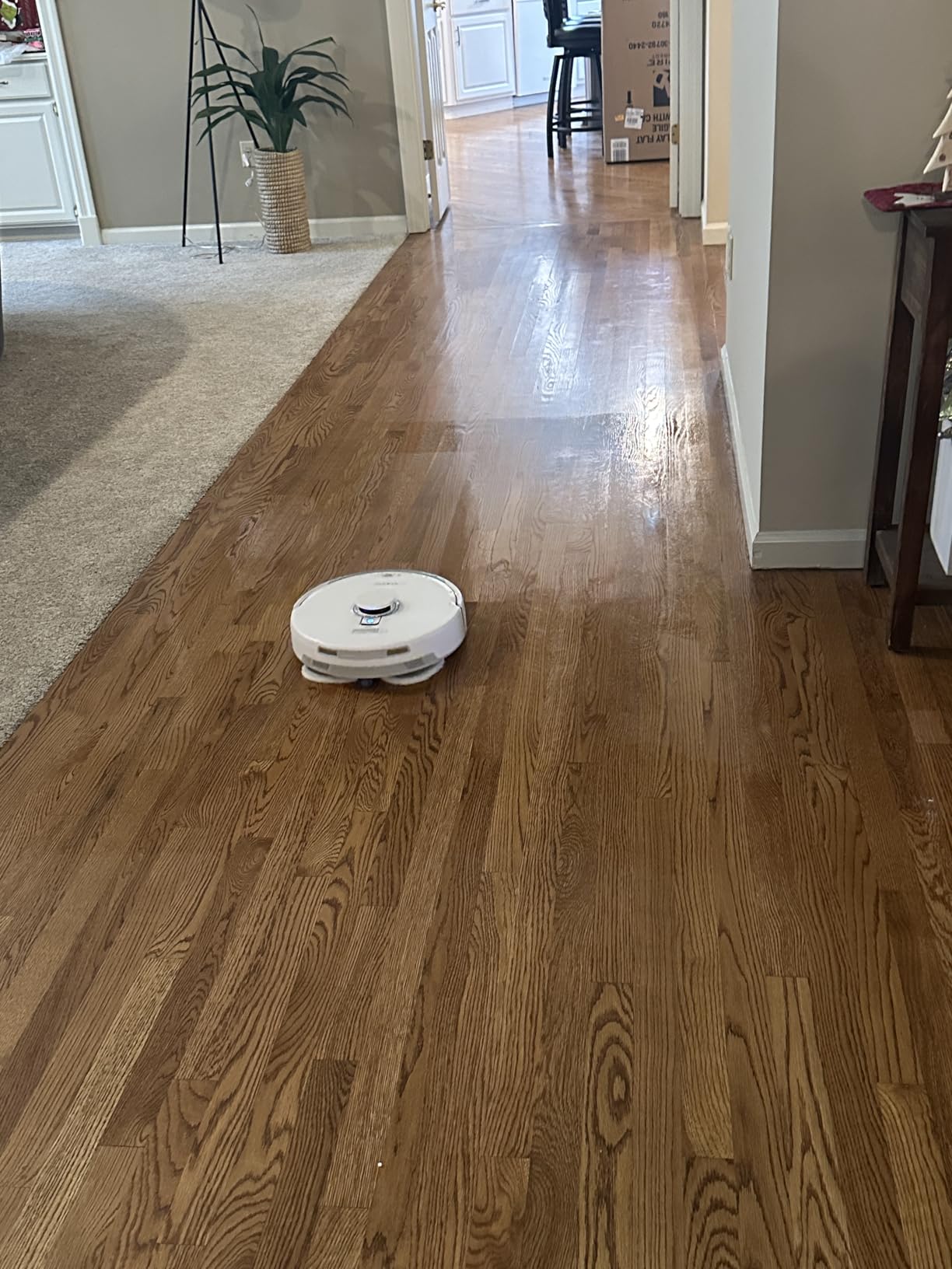 NARWAL Freo Z10 Ultra Robot Vacuum and Mop Combo, Dual RGB Cameras and Chips, AI Avoidance, 8N Corner to Edge Deep Cleaning, Dry-Wet Separation, 18000Pa, Hot Water Wash & Self-Emptying, Gray - Customer Photo 1