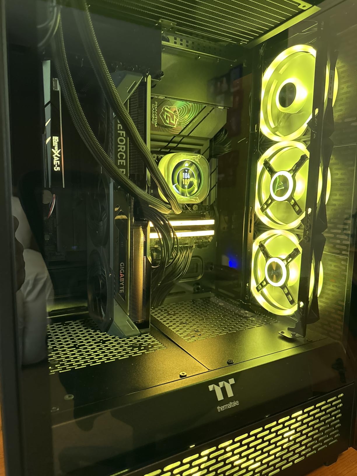 GIGABYTE GeForce RTX 5070 Gaming OC 12G Graphics Card, 12GB 192-bit GDDR7, PCIe 5.0, WINDFORCE Cooling System, GV-N5070GAMING OC-12GD Video Card - Customer Photo 2