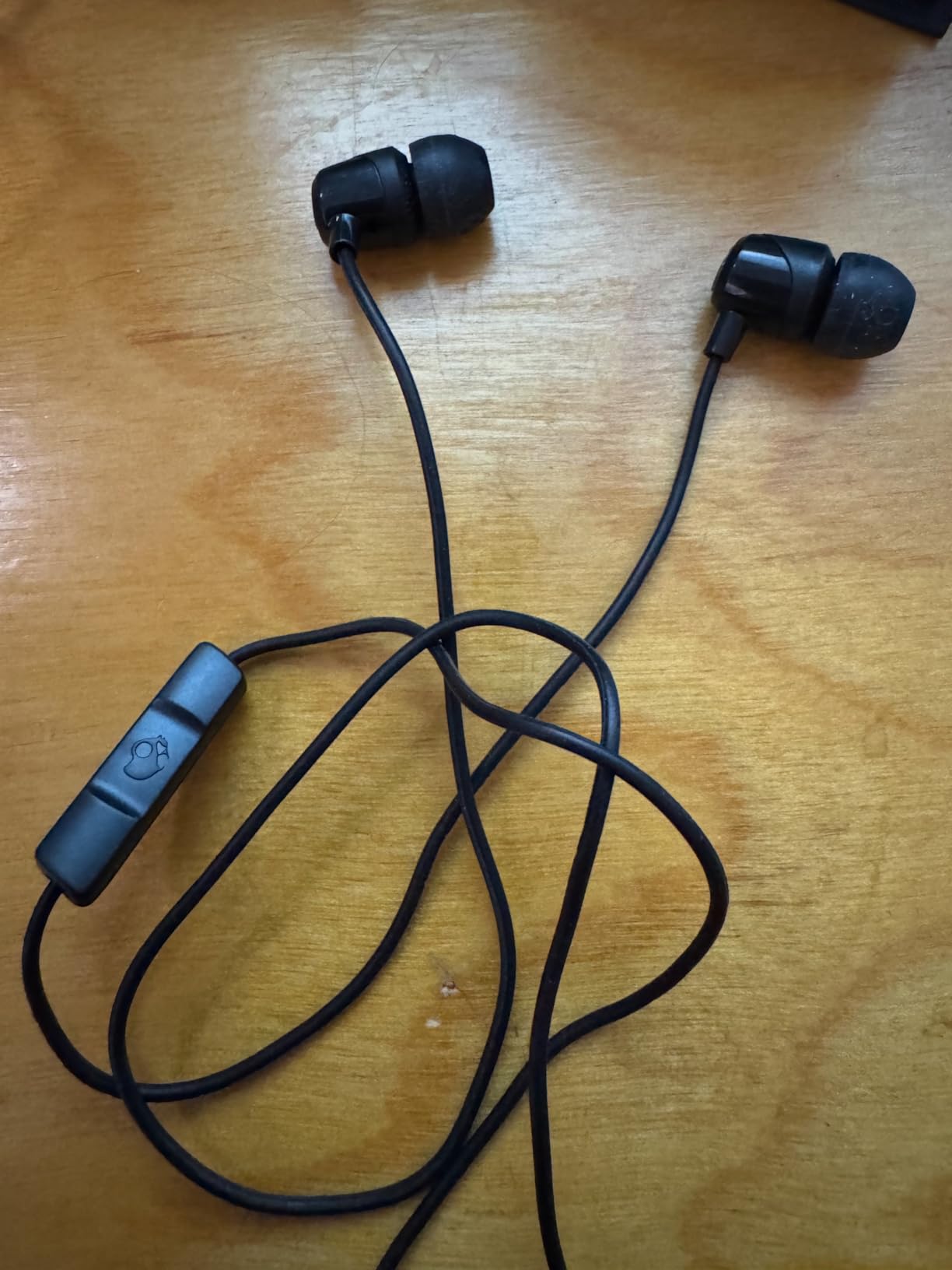 Skullcandy Jib USB-C Wired Earbuds with Noise Isolating Fit, in-Line Microphone Call and Track Control for iPhone Android, Ear Gel Sizes Included for Custom Fit - True Black - Customer Photo 1