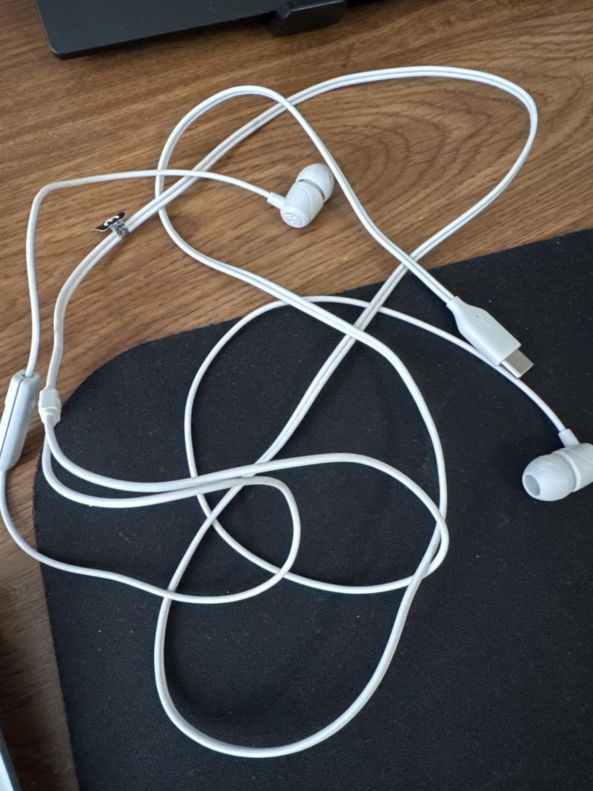 Skullcandy Jib USB-C Wired Earbuds with Noise Isolating Fit, in-Line Microphone Call and Track Control for iPhone Android, Ear Gel Sizes Included for Custom Fit - True Black - Customer Photo 2