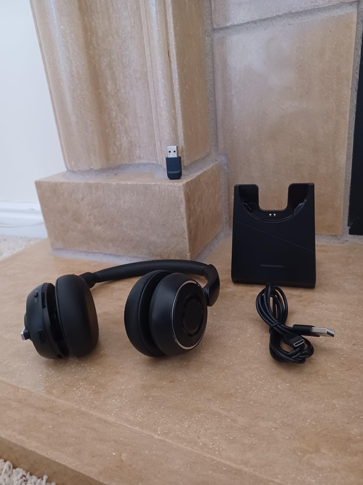 Wireless Headset, Bluetooth Headset with AI Noise Cancelling Mic, Bluetooth V5.2 Headphones with USB Dongle, Charging Base & Mic Mute for PC/Cell Phones/Call Center (Black) - Customer Photo 1