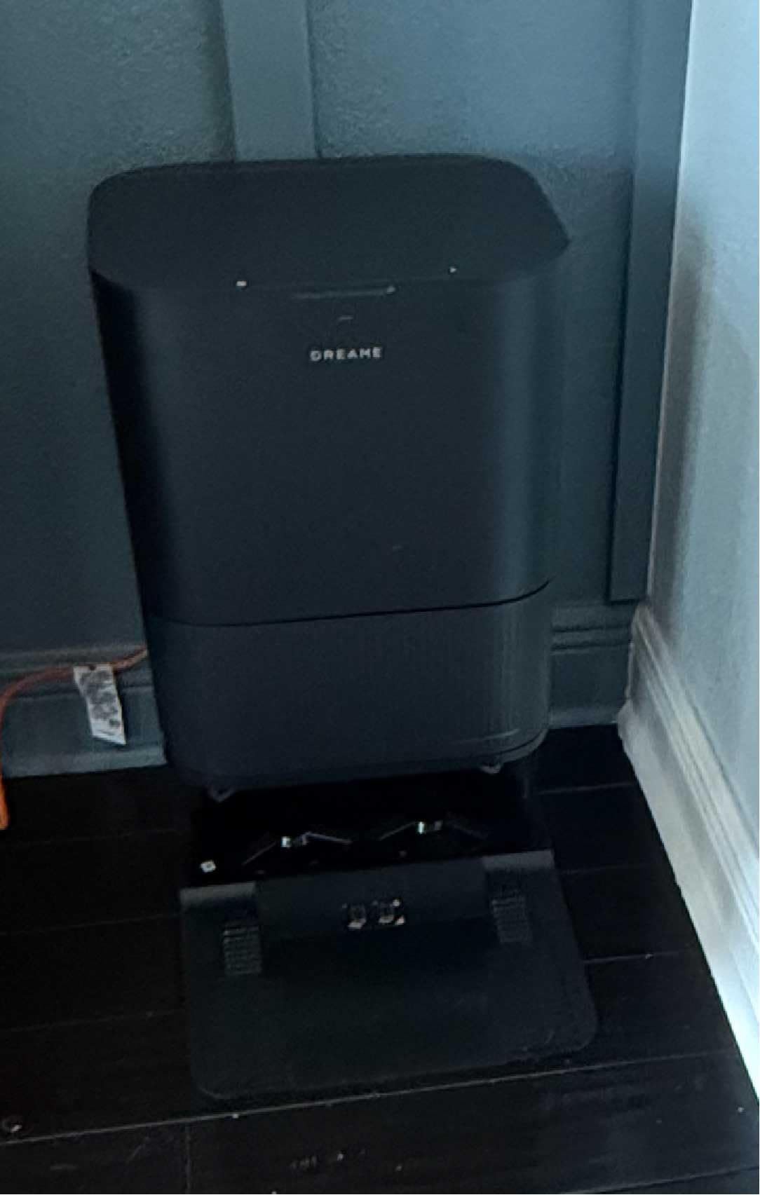 DREAME L40s Ultra CE Robot Vacuum and Mop Combo with Self-Emptying Dock, 13,000Pa Suction, Mop Self-Cleaning and Auto-Raising, Ultrasonic Carpet Sensing, Ideal for Pet Hair, Carpet and Hard Floors Customer Review DREAME L40s Ultra CE Robot Vacuum and Mop Combo with Self-Emptying Dock, 13,000Pa Suction, Mop Self-Cleaning and Auto-Raising, Ultrasonic Carpet Sensing, Ideal for Pet Hair, Carpet and Hard Floors - Customer Photo 1