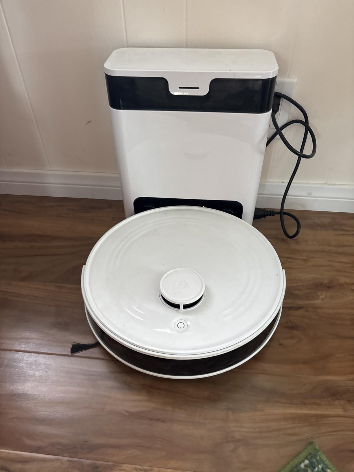 Lefant LiDAR Robot Vacuum and Mop, 45-Day Self-Emptying, 190° PSD Obstacle Avoidance, Customized Cleaning, Multi-Floor Mapping, 5500Pa Strong Suction, 140 Min Runtime, WiFi/Alexa/APP/iWatch, M2 Pro Customer Review Lefant LiDAR Robot Vacuum and Mop, 45-Day Self-Emptying, 190° PSD Obstacle Avoidance, Customized Cleaning, Multi-Floor Mapping, 5500Pa Strong Suction, 140 Min Runtime, WiFi/Alexa/APP/iWatch, M2 Pro - Customer Photo 1