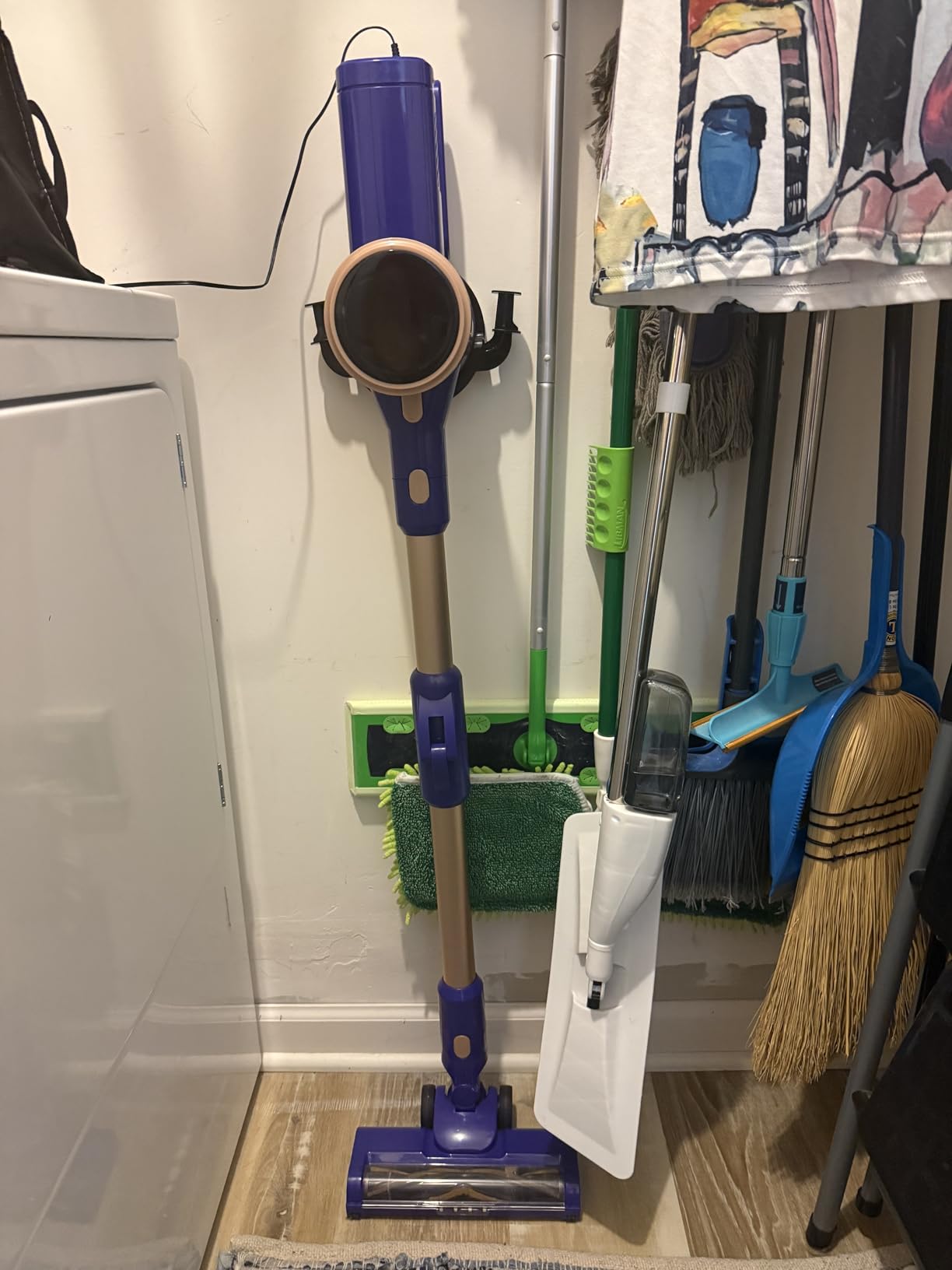Cordless Vacuum Cleaner, 180° Bendable Wand Stick Vacuum Cleaners with Touch Screen, 8-in-1 Vacuum with Lightweight Rechargeable Battery, Longlasting Runtime for Home Hard Floor Low-Pile Carpet - Customer Photo 4