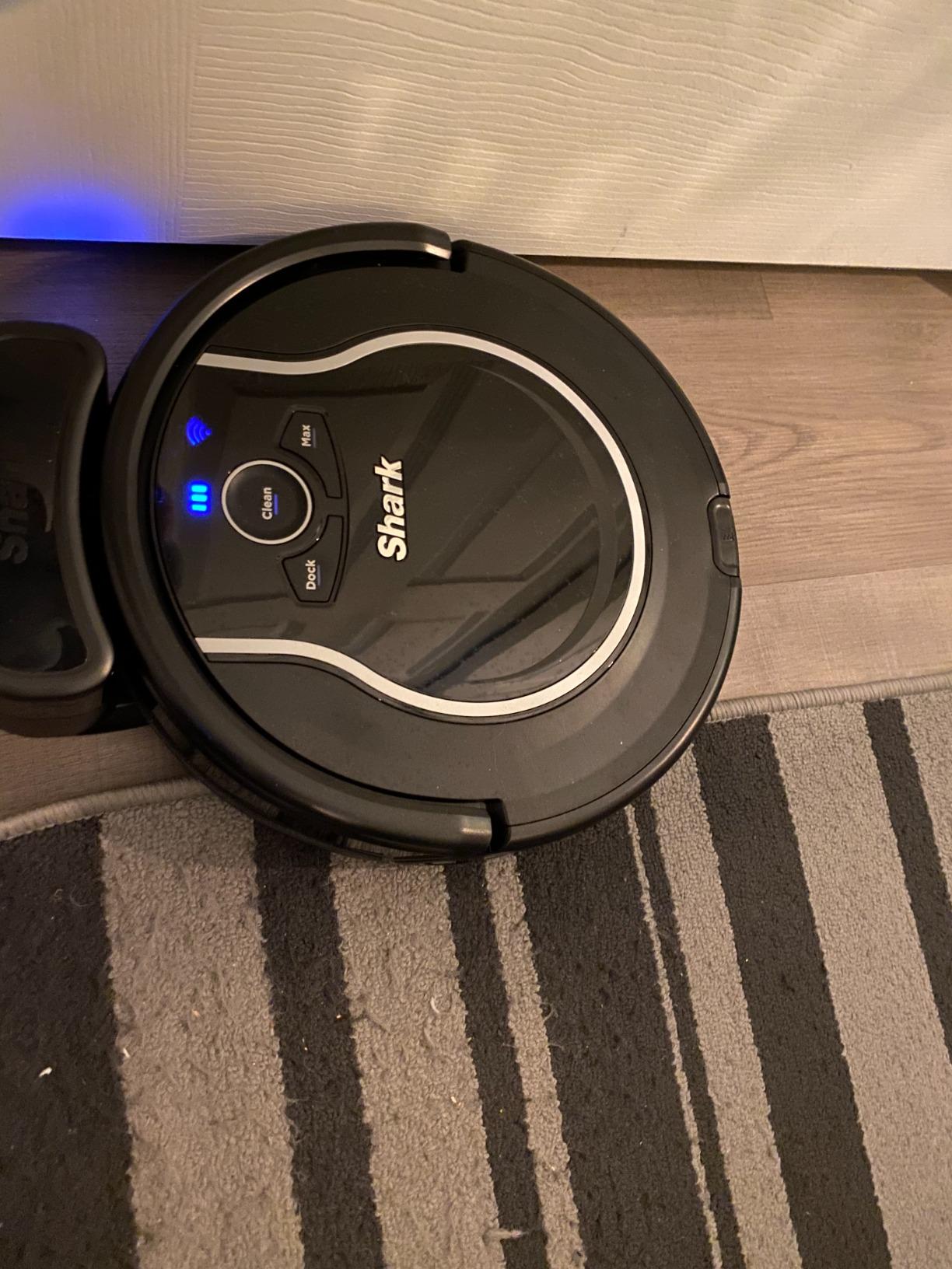 Shark Navigator Robot Vacuum with Bagless 30-Day Capacity Self-Empty Base, Powerful Suction, SmartPath Navigation, Self-Cleaning Brushroll, for Carpets & Hard Floors, White, AV2110S - Customer Photo 2
