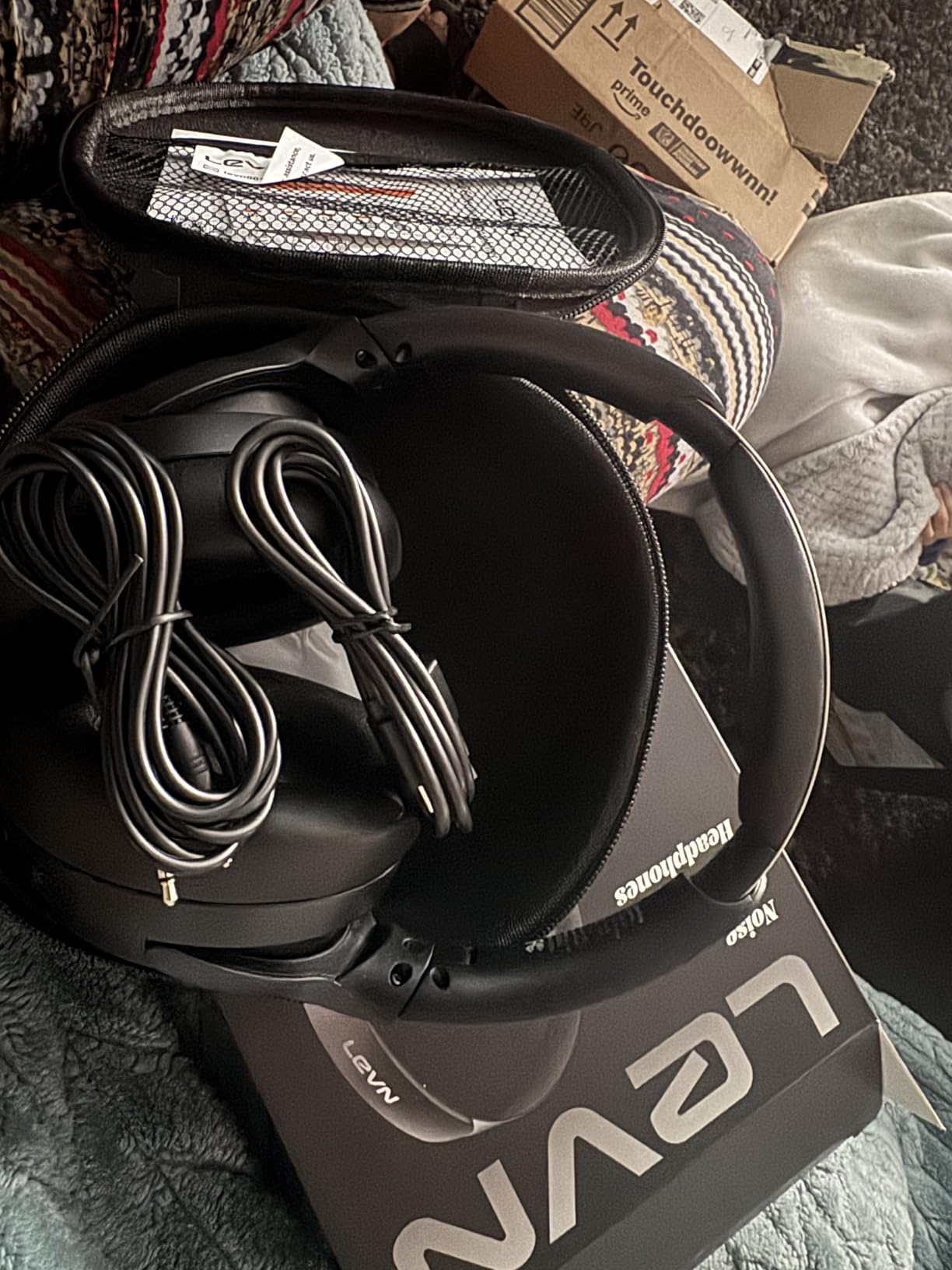 LEVN Hybrid Active Noise Cancelling Headphones, Wireless Headphones Bluetooth 5.4 with Transparent Mode, Hi-Res Audio, Deep Bass, 70H Playtime Over Ear Bluetooth Headset for Work/Travel/Home/Office - Customer Photo 2