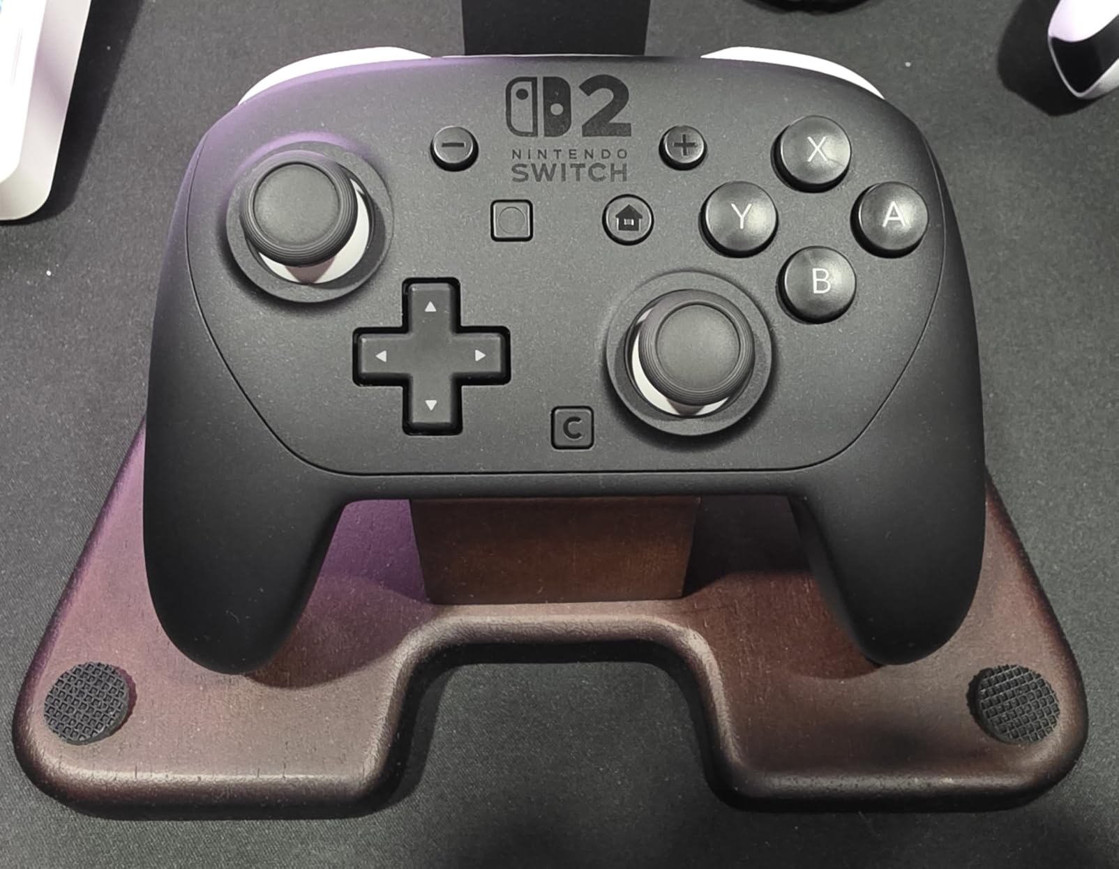 Nintendo Switch™ 2 Pro Controller customer photo 1
