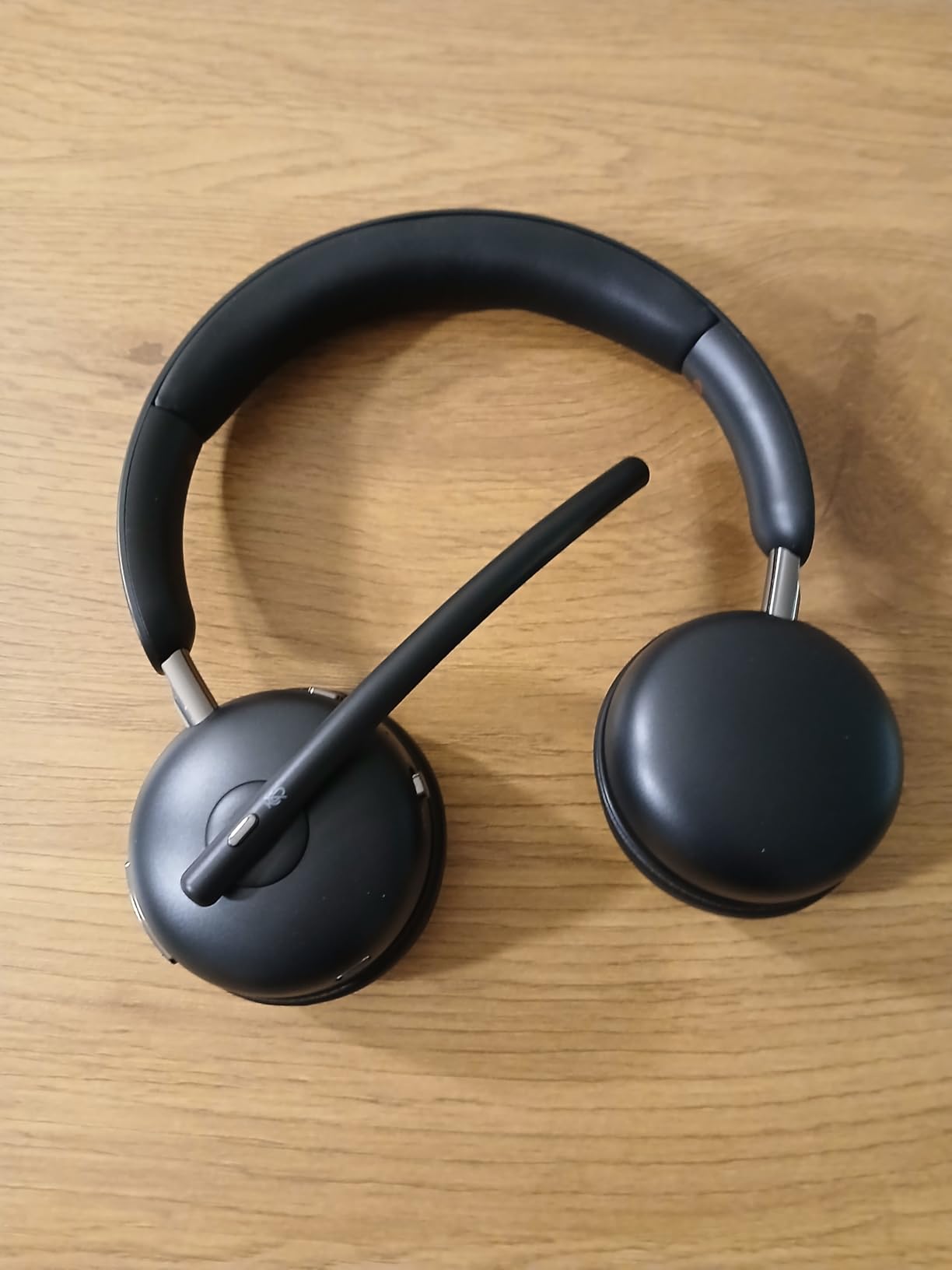 Bluetooth 5.3 Headset, Wireless Headset with Mic for Work (AI Noise Cancelling), Wireless Headphones with Mic & USB Dongle, 65H & Mute Function, Fit for PC/Call Center/Computer/Laptop/Teams Customer Review Bluetooth 5.3 Headset, Wireless Headset with Mic for Work (AI Noise Cancelling), Wireless Headphones with Mic & USB Dongle, 65H & Mute Function, Fit for PC/Call Center/Computer/Laptop/Teams - Customer Photo 3