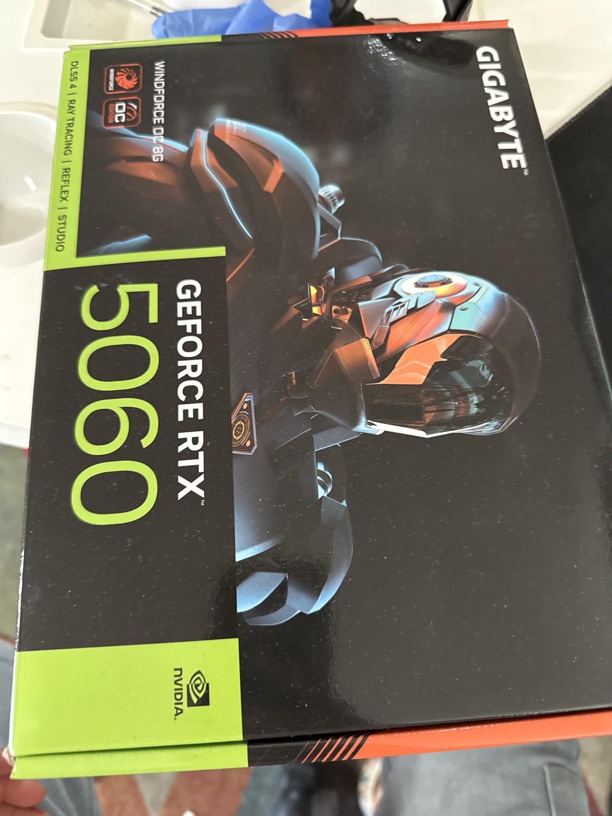 GIGABYTE GeForce RTX 5060 WINDFORCE OC 8G Graphics Card, 8GB 128-bit GDDR7, PCIe 5.0, WINDFORCE Cooling System, GV-N5060WF2OC-8GD Video Card - Customer Photo 2