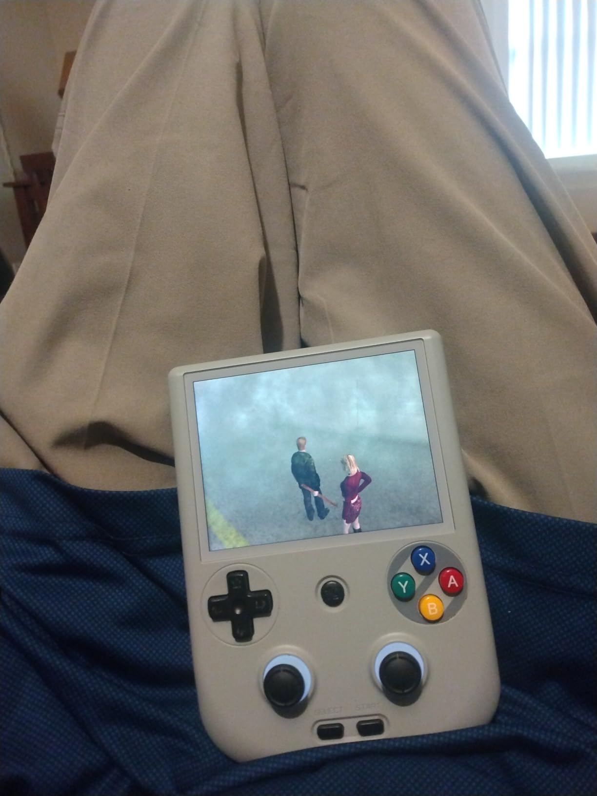 RG406V Android 13 Handheld Game Console 4 RG406V Android 13 Handheld Game Console 4