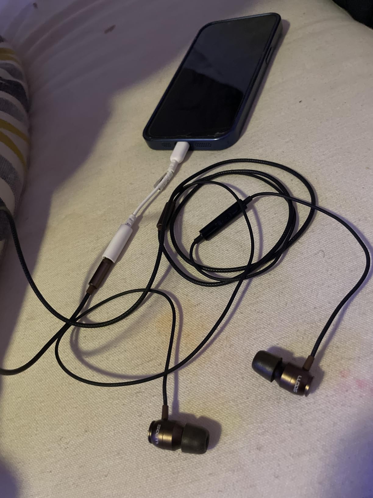 LUDOS Clamor USB C Headphones for iPhone 17 16 15 Pro Max Plus Air iPad Pro, 5 Years Warranty, USB-C Earbuds - Customer Photo 1