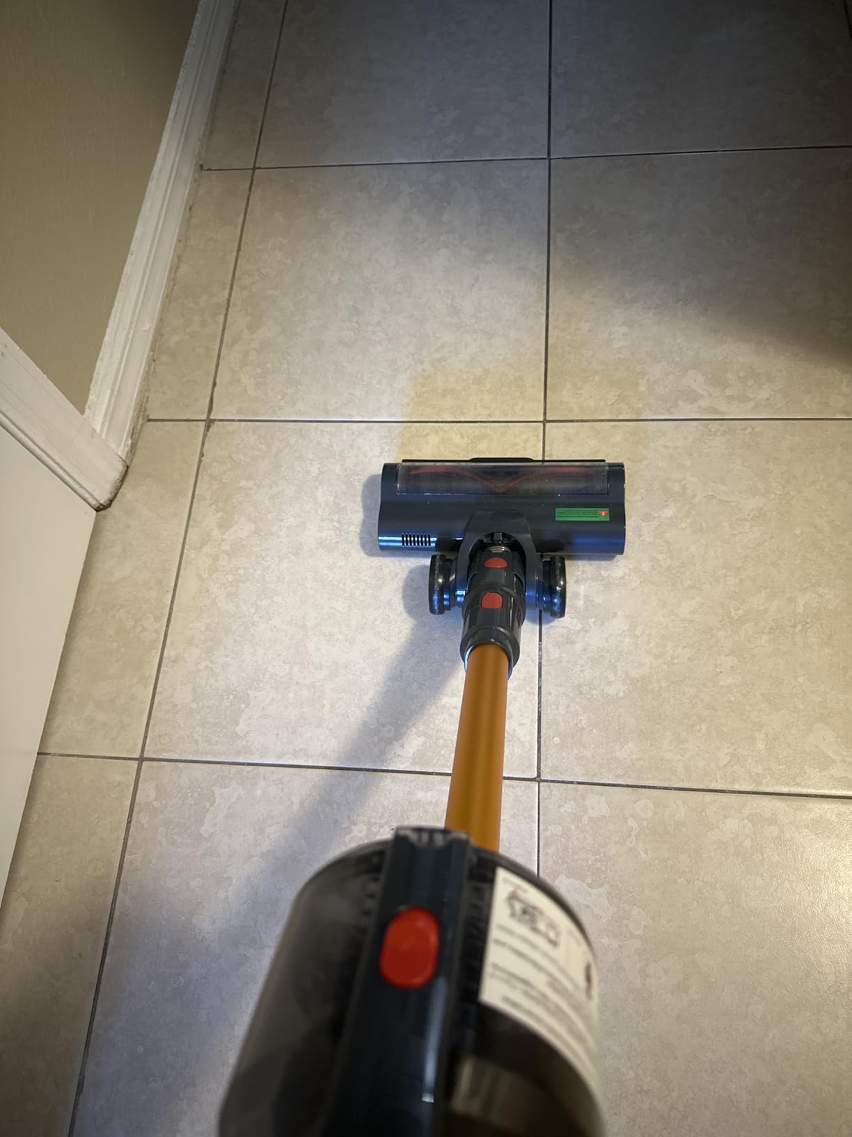 Cordless Vacuum Cleaner for Home, Upgraded 60Kpa Powerful Suction Pet Hair Vacuum with 70min Runtime, Green LED Light for Hardwood Floors & Carpet, Self-Standing Rechargeable Stick Vacuum - Customer Photo 1