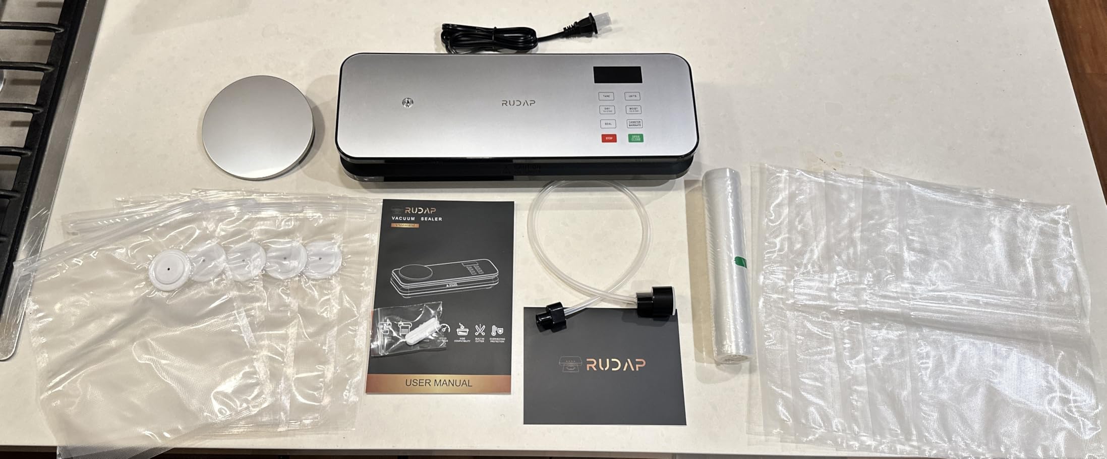 Vacuum Sealer for Food, 90kPA Powerful Food Saver Vacuum Sealer Machine with Digital Kitchen Scale, 12-in-1 Food Vacuum Sealer with Dry & Moist Food Modes, 10 pcs & 1 Roll Vacuum Bags, Starter Kits - Customer Photo 1