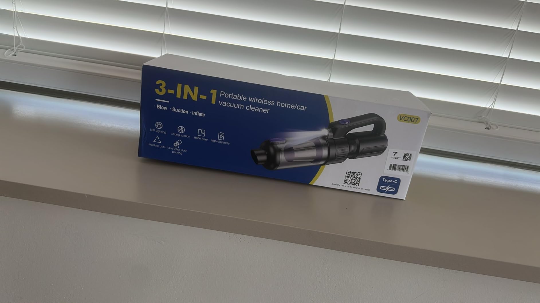 Car Vacuum Portable Cordless, 20000Pa Mini Vacuum Cleaner & Air Duster, 130W Brushless Motor Handheld Vacuum Cordless with LED Light, 7800mAh Battery, Multi-Nozzles for Car, Office, Home, Pet - Customer Photo 1