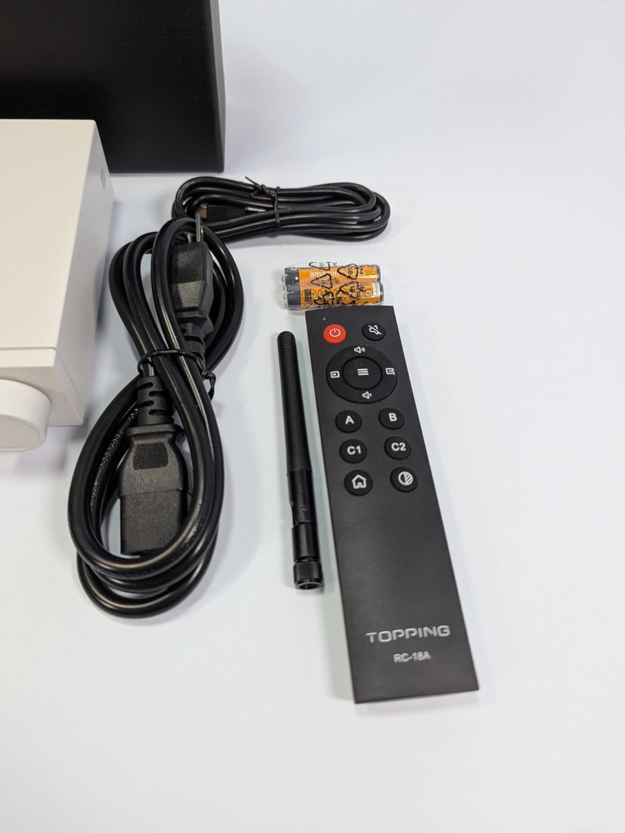 TOPPING DX5 II Hi-Res DAC & Headphone Amp Combo – Dual ES9039Q2M, X-Hybrid Amp, 10-Band PEQ, LDAC Bluetooth 5.1, 4.4mm Balanced & 6.35mm Headphone Output, Preamp Mode, 12V Trigger (White) - Customer Photo 2