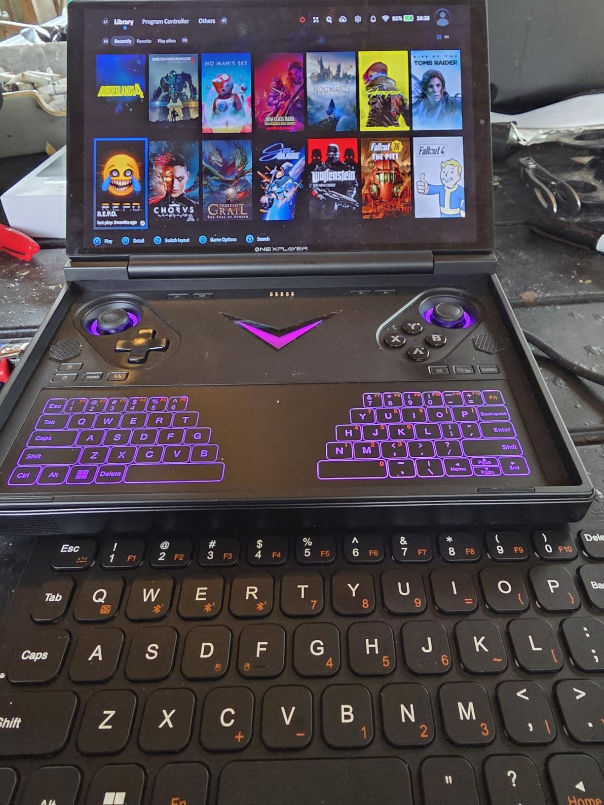 ONE XPLAYER G1 (AMD-AI-370-32GB+2TB) 8.8 Inches Handheld Mini PC Video Game Console Portable Win 11 Home OS Laptop 144Hz 2560X1600 Touchscreen Pocket Tablet PC Black - Customer Photo 2