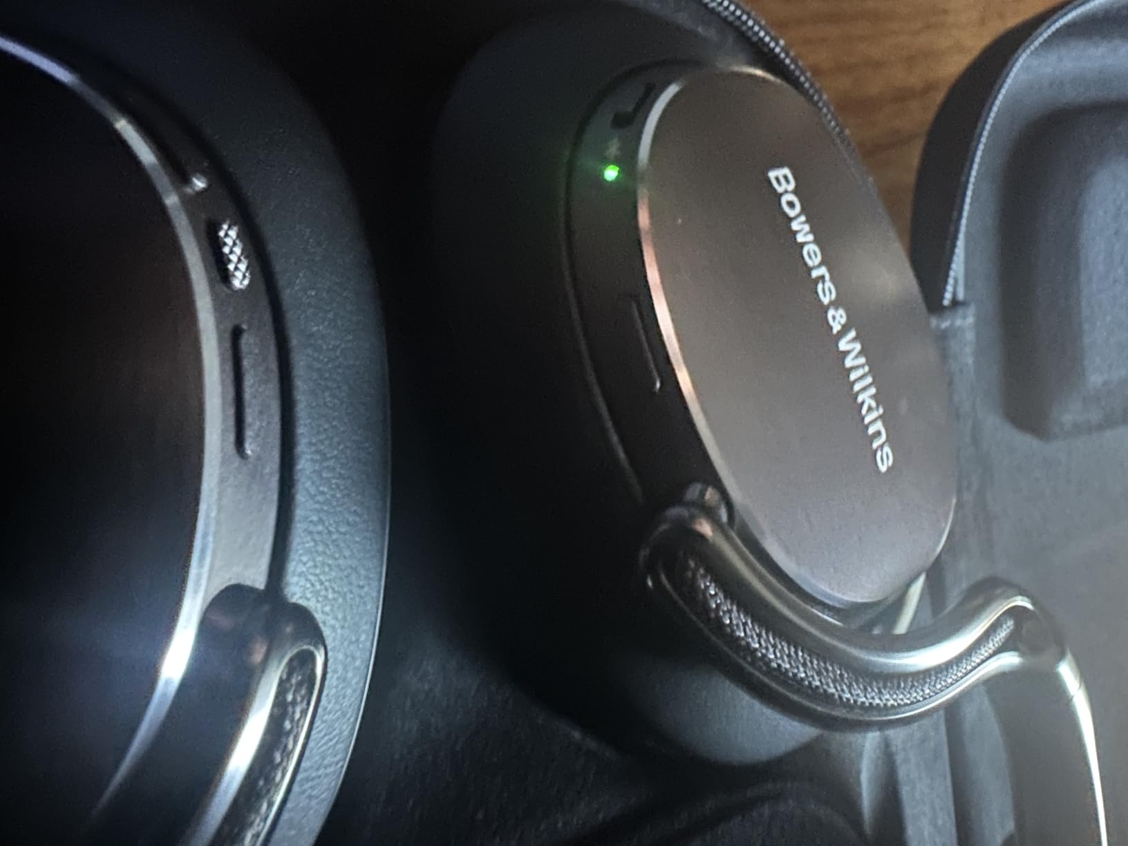 Bowers & Wilkins Px8 S2 Wireless Over-Ear Headphones Customer Review Bowers & Wilkins Px8 S2 Wireless Over-Ear Headphones - Customer Photo 1