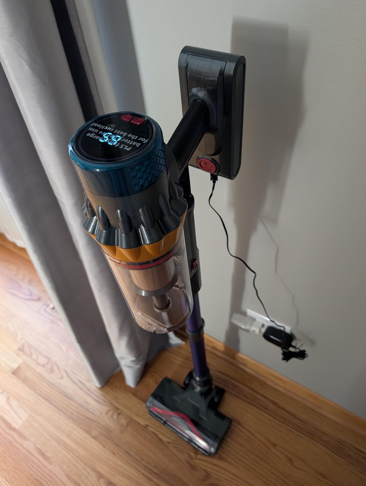 Cordless Vacuum Cleaner, 600W 50KPA 70Min Powerful Vacuum Cleaners for Home, Self-Standing Stick Vacuum Cordless Rechargeable/ Anti-Tangle/OLED Screen/1.8L Cup for Home Pet Hair/Carpet/Hardwood Floor - Customer Photo 2