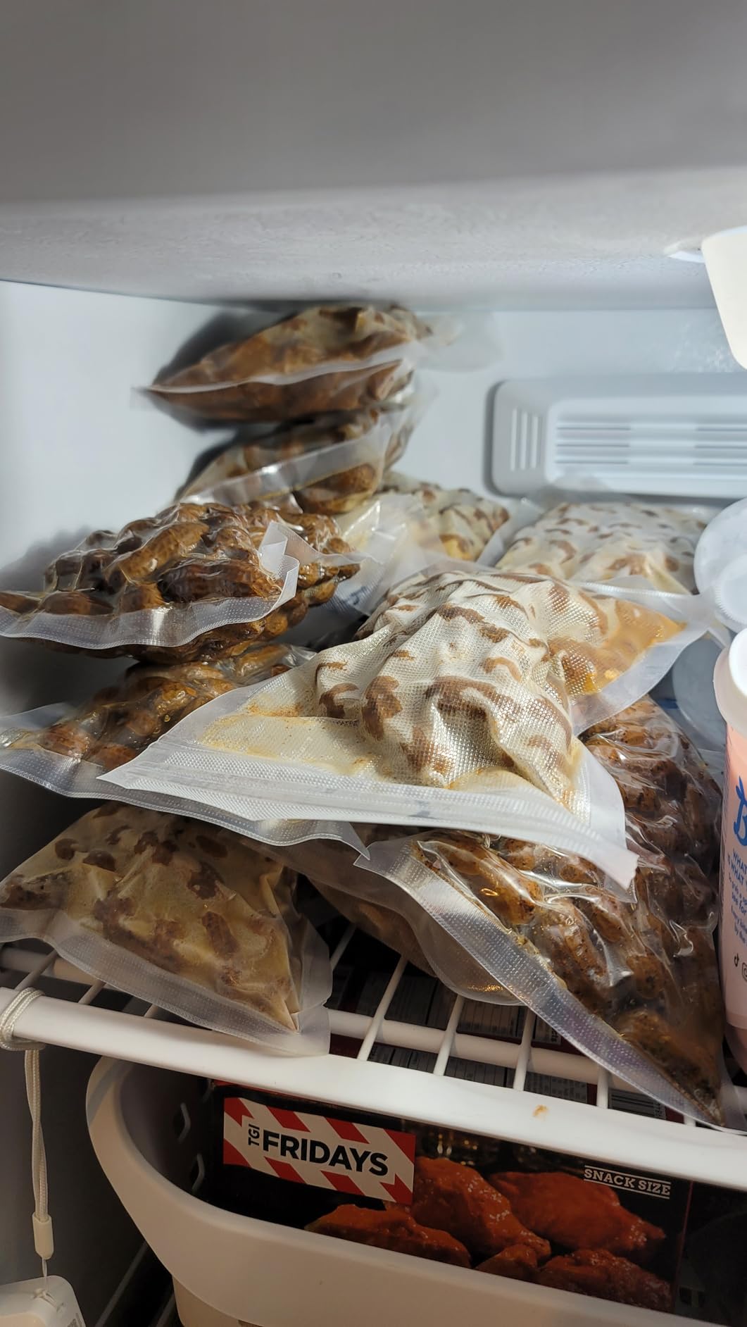 Vacuum Sealer Machine with AirLock ProSeal System, 10-in-1 Vacuum Sealer for Food, Dry & Moist Modes, Compact Design with Digital Timer, Built-in Cutter & Roll Storage, Stainless Steel - Customer Photo 2