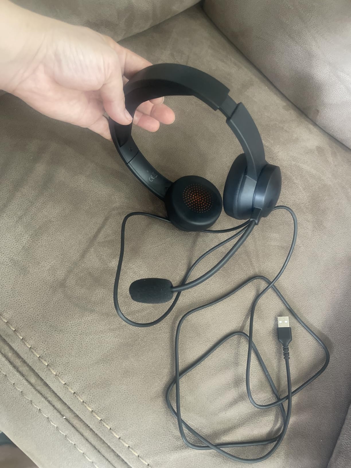 USB Headset with Microphone for PC, Wired Headphones with Mic USB Headsets with Noise Cancelling Microphone, Computer Headset with Microphone for Home Office Online Class Teams Skype（Black） - Customer Photo 2