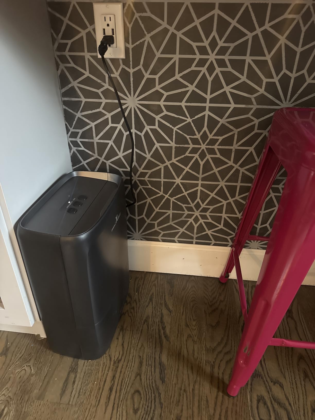 Touchless Vacuum Automatic Dustpan with Extra Filter, Hair Vacuum for Salons Pet Hair Food Dirt Home Kitchen, 6L Large Capacity Electric Dustpan Canister Vacuum Cleaner, 18000Pa Strong Suction - Customer Photo 1