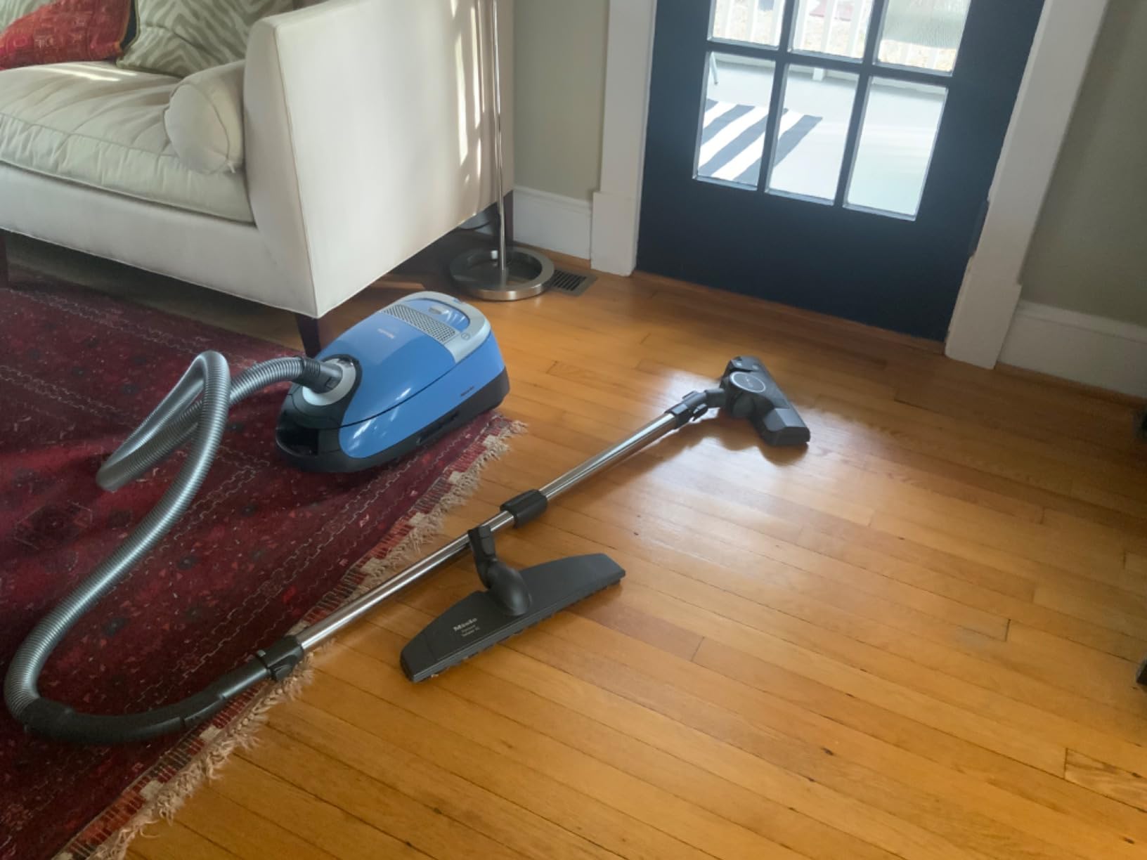 Miele New Guard M1 Parquet XL Bagged Canister Vacuum Cleaner with AirClean Plus Filter, AllTeQ Universal Floorhead, and Parquet Twister XL Floorbrush, LED Icon Display, in Brilliant White - Customer Photo 1