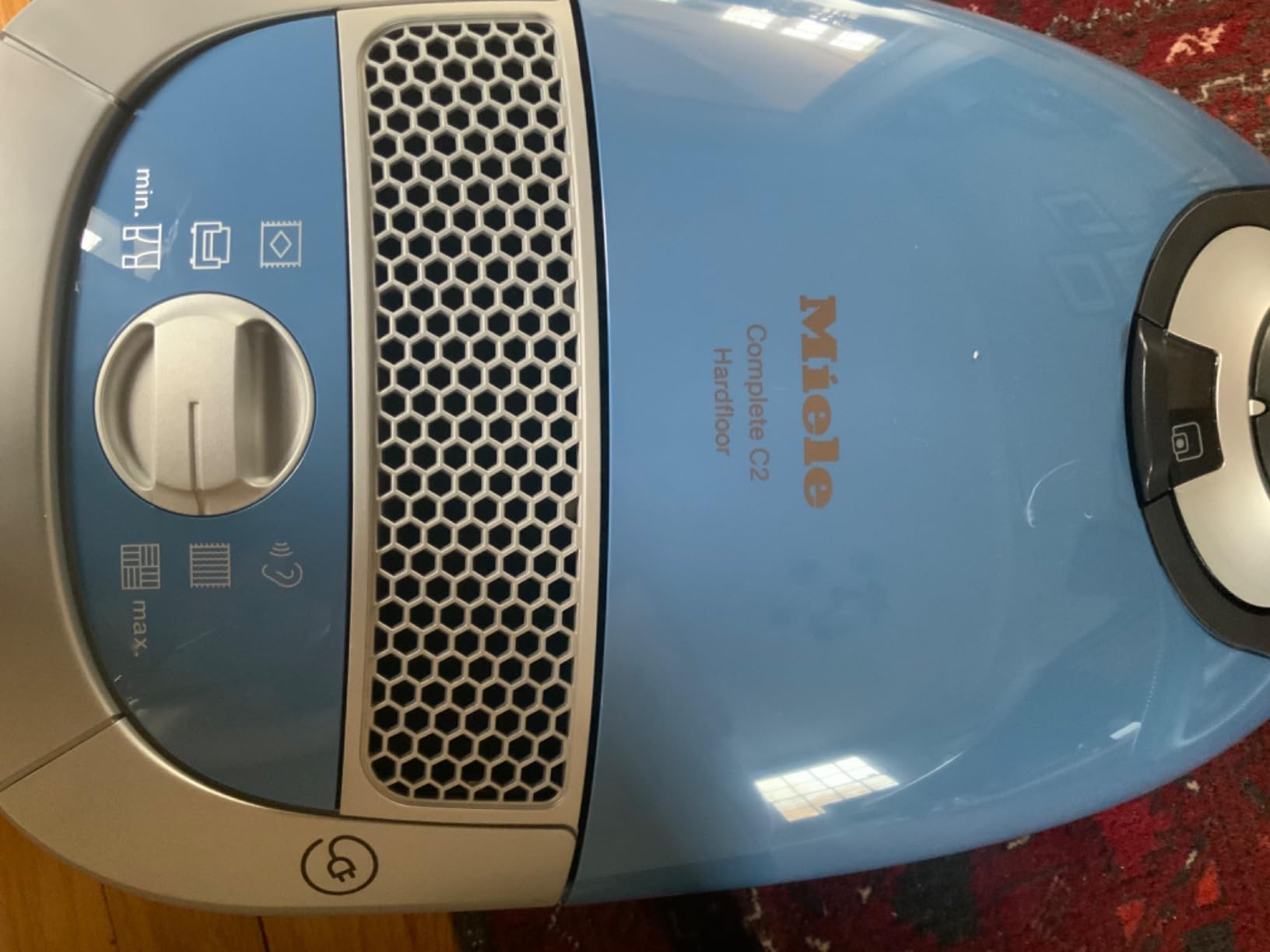 Miele New Guard M1 Parquet XL Bagged Canister Vacuum Cleaner with AirClean Plus Filter, AllTeQ Universal Floorhead, and Parquet Twister XL Floorbrush, LED Icon Display, in Brilliant White - Customer Photo 2