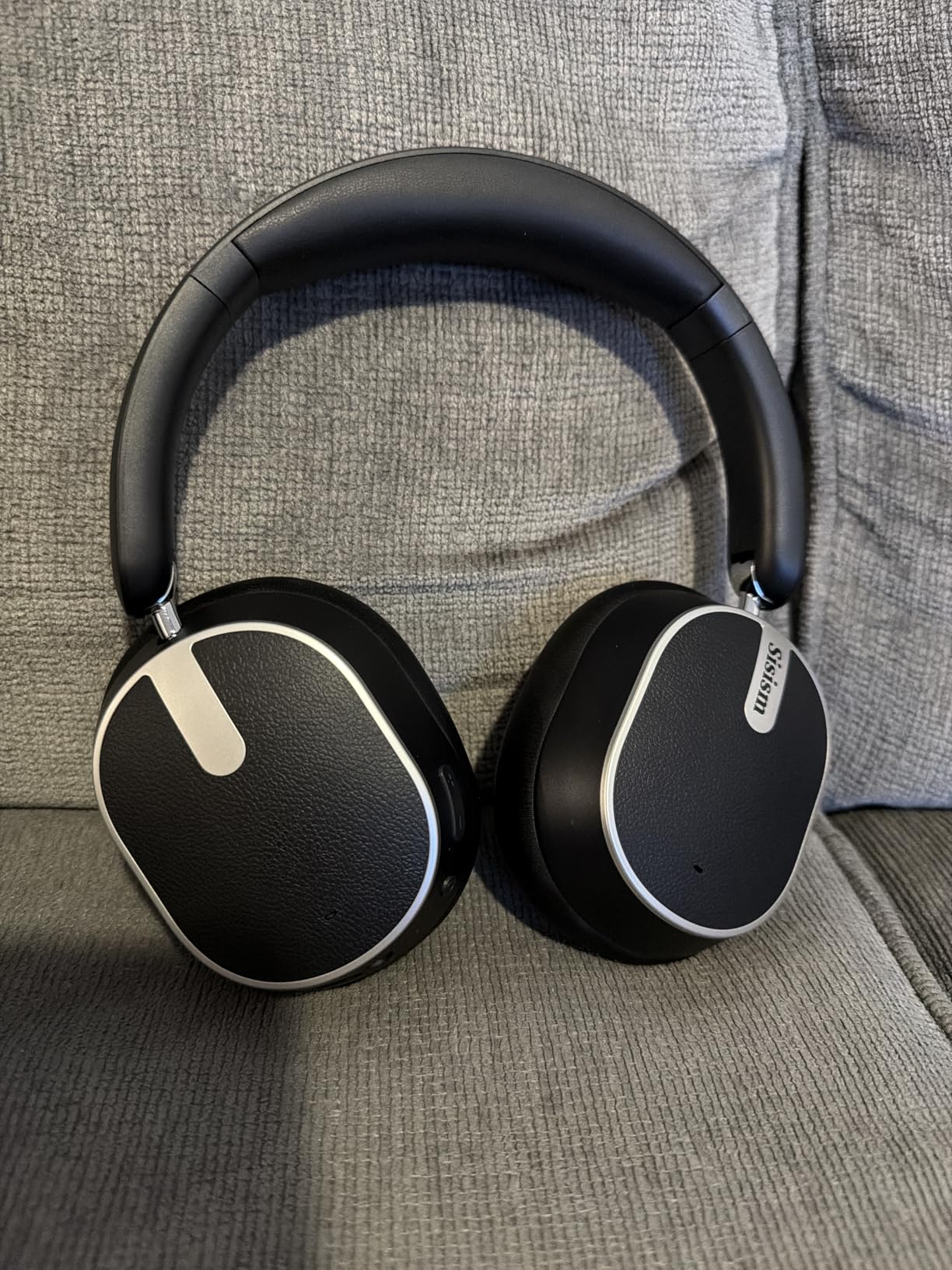 Hybrid Active Noise Cancelling Bluetooth Headphones, Over Ear Wireless Headphones with 60H Playtime, Hi-Res Audio, Deep Bass, Memory Foam Ear Cups for Home Office Travel - Customer Photo 2