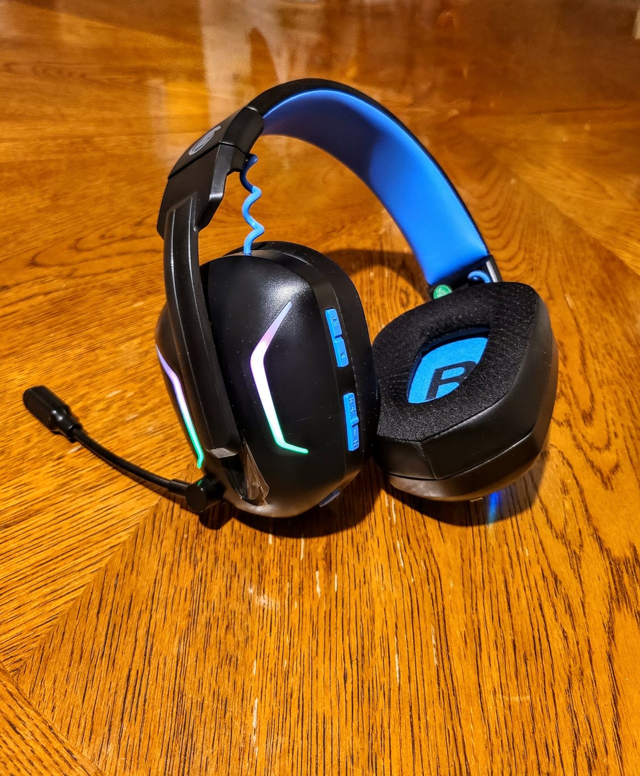 Wireless Gaming Headset with LED Light for PS5, PS4, PC, Switch, Laptop, Mac - 2.4GHz & Bluetooth 5.4, 50H Battery, Flip Mic, Lossless Audio, Foldable, Immersive Gaming - Customer Photo 2