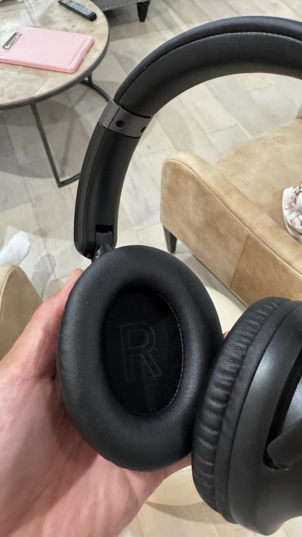 TAGRY Hybrid Active Noise Cancelling Headphones 100H Playtime Wireless Bluetooth Over Ear Headphone with Fast Charging Hi-Res Audio Comfort Earcups Headsets for Home Travel Office Phone PC Black - Customer Photo 5