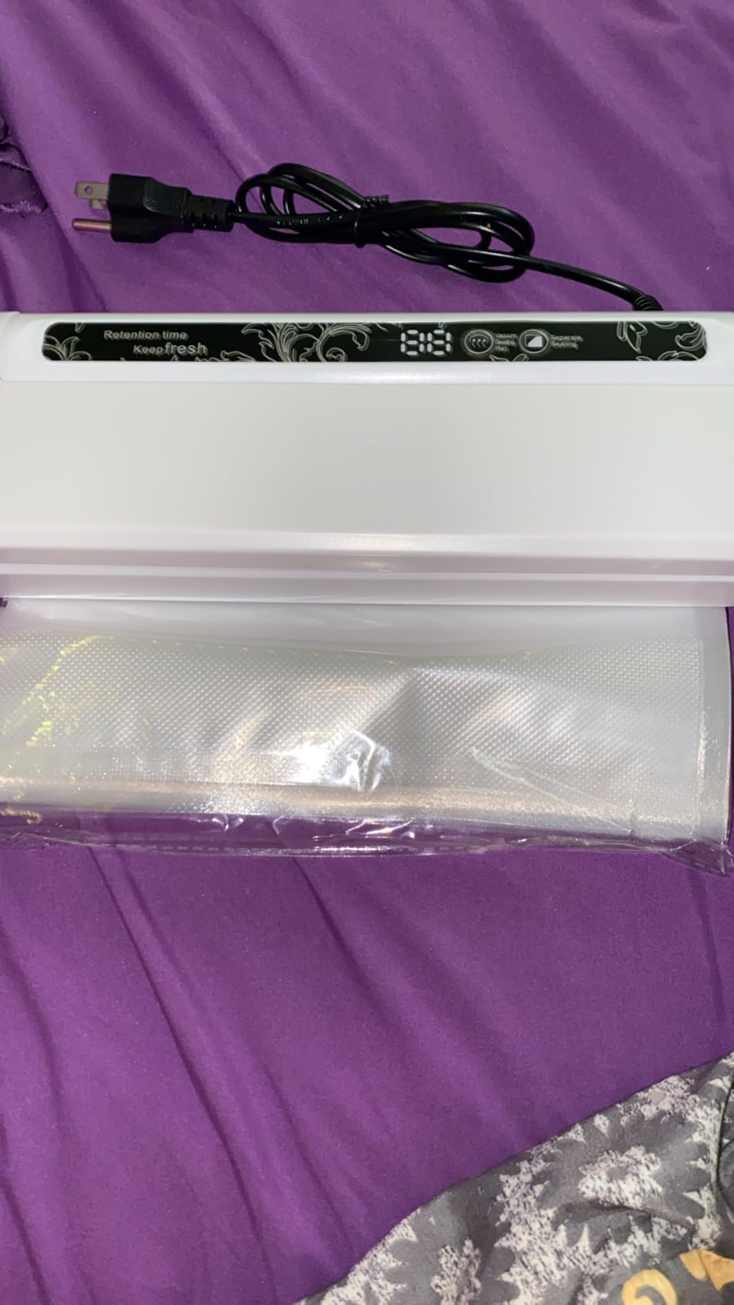 Vacuum Sealer Machine for Food, 75KPA Strong Suction, Moist/Dry Modes, 20 Vacuum Seal Bags for Food, Digital Countdown Timer, Compact Lightweight,with Starter Kits(White) - Customer Photo 2
