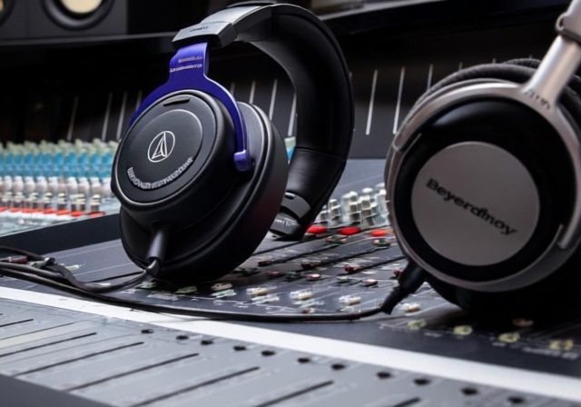 Best Monitor Headphones [cy]: 15 Studio-Grade Models Tested & Reviewed - BoundByFlame