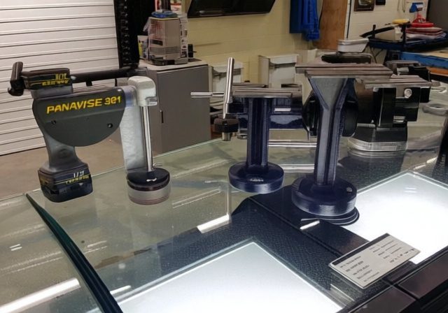 Best Vacuum Vises [cy]: 8 Models Tested and Reviewed - BoundByFlame