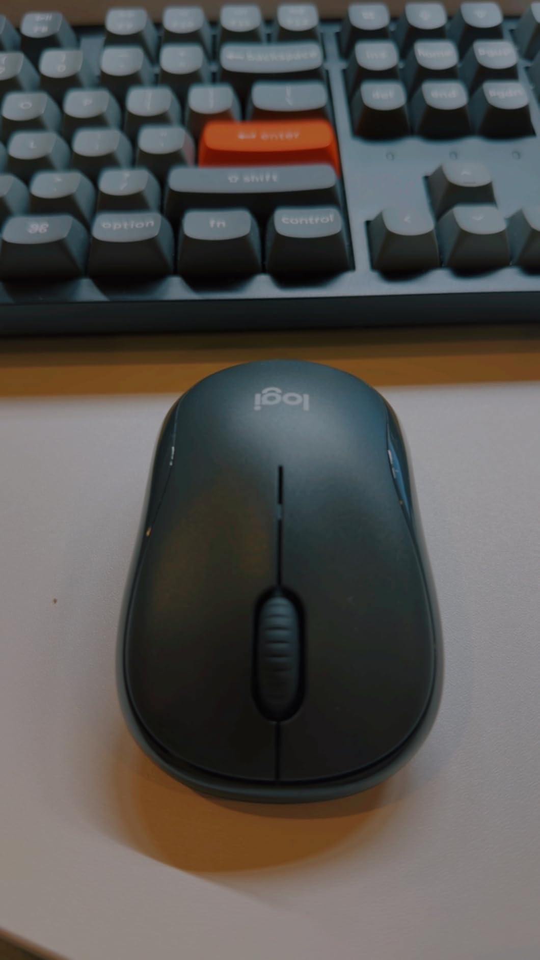 Logitech M185 Wireless Mouse, 2.4GHz with USB Mini Receiver, 12-Month Battery Life, 1000 DPI Optical Tracking, Ambidextrous PC/Mac/Laptop - Swift Grey customer photo 2