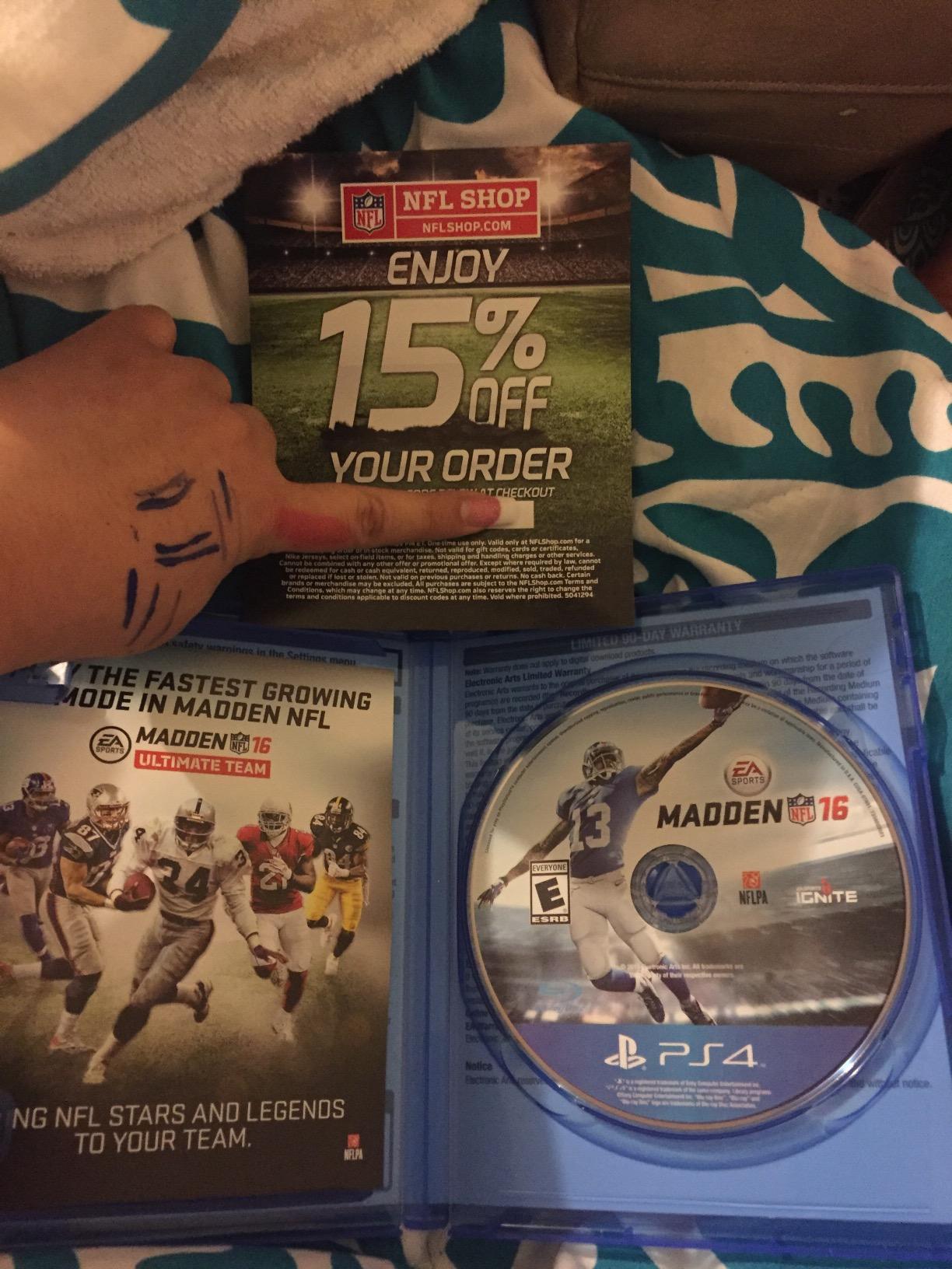 Madden NFL 16 - Xbox One Customer Review Madden NFL 16 - Xbox One - Customer Photo 4