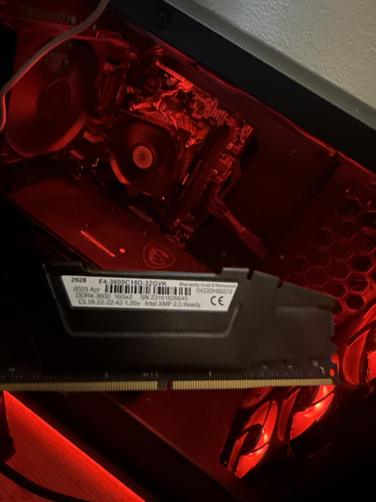 G.SKILL RipjawsV Series DDR4 RAM (XMP) 16GB (2x8GB) 3200MT/s CL16-18-18-38 1.35V Intel AMD Desktop Computer Memory U-DIMM - Black (F4-3200C16D-16GVKB) - Customer Photo 1