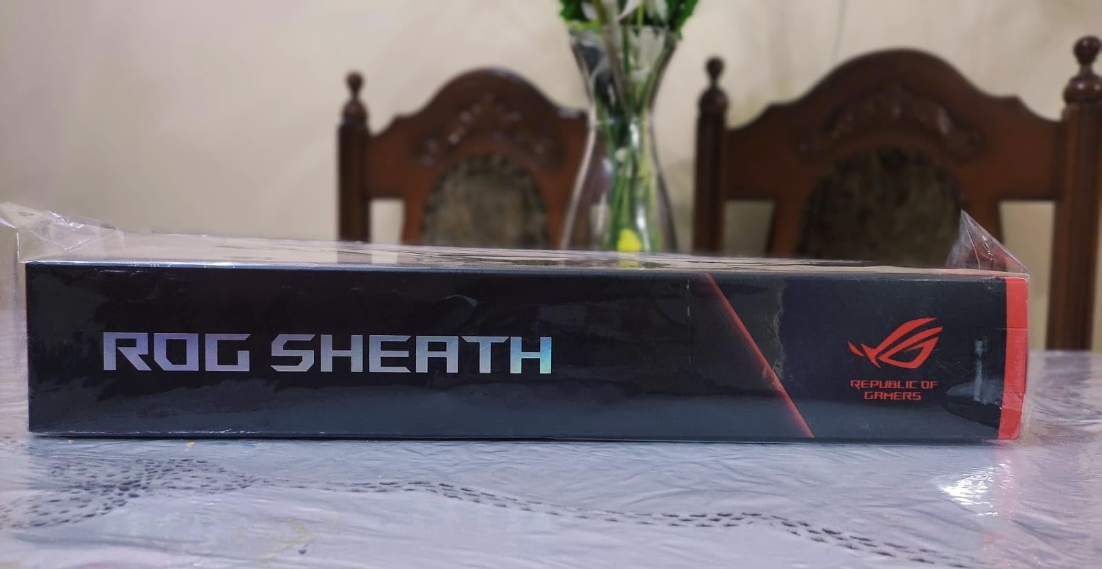 ASUS ROG Sheath Gaming Mouse Pad - 35.4 x 17.3, Extra-Large Surface, Pixel-Precise Tracking, Anti-Fray Stitched Edges, Non-Slip Base - Black/Red customer photo 2