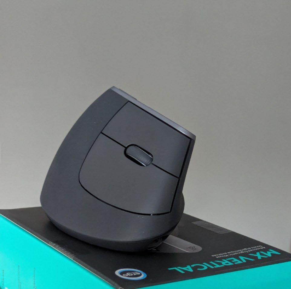 Logitech MX Vertical Wireless Mouse – Ergonomic Design Reduces Muscle Strain, Move Content Between 3 Windows and Apple Computers, Rechargeable, Graphite Customer Review Logitech MX Vertical Wireless Mouse – Ergonomic Design Reduces Muscle Strain, Move Content Between 3 Windows and Apple Computers, Rechargeable, Graphite - Customer Photo 4