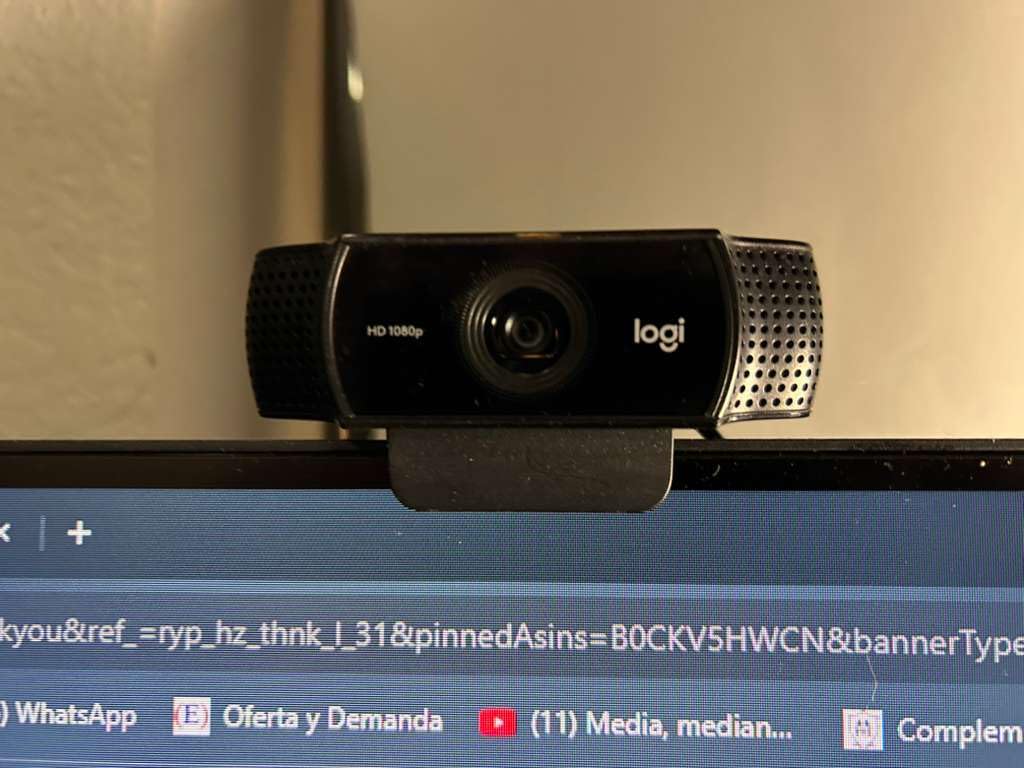 Logitech C920x HD Pro PC Webcam, Full HD 1080p/30fps Video, Clear Audio, HD Light Correction, Works with Microsoft Teams, Google Meet, Zoom, Nintendo Switch 2's new GameChat mode, Mac/Tablet- Black - Customer Photo 1
