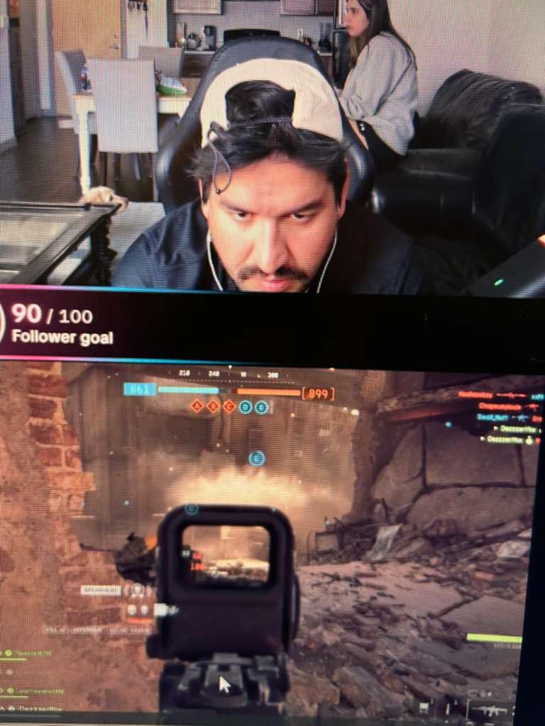 Logitech C920x HD Pro PC Webcam, Full HD 1080p/30fps Video, Clear Audio, HD Light Correction, Works with Microsoft Teams, Google Meet, Zoom, Nintendo Switch 2's new GameChat mode, Mac/Tablet- Black - Customer Photo 2