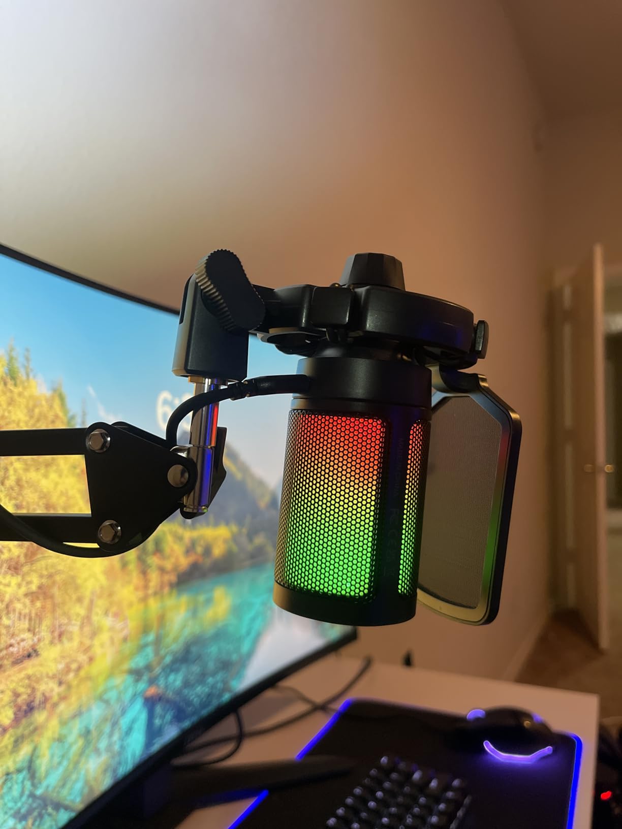 FIFINE Gaming PC USB Microphone, Podcast Condenser Mic with Boom Arm, Pop Filter, Mute Button for Streaming, Twitch, Online Chat, RGB Computer Mic for PS4/5 PC Gamer Youtuber-AmpliGame A6T - Customer Photo 2